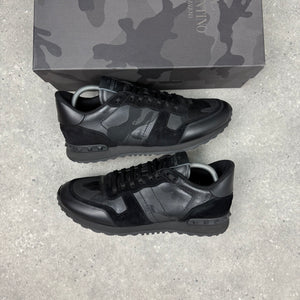 VALENTINO ROCKRUNNER BLACK- (EU 43 / UK 9)