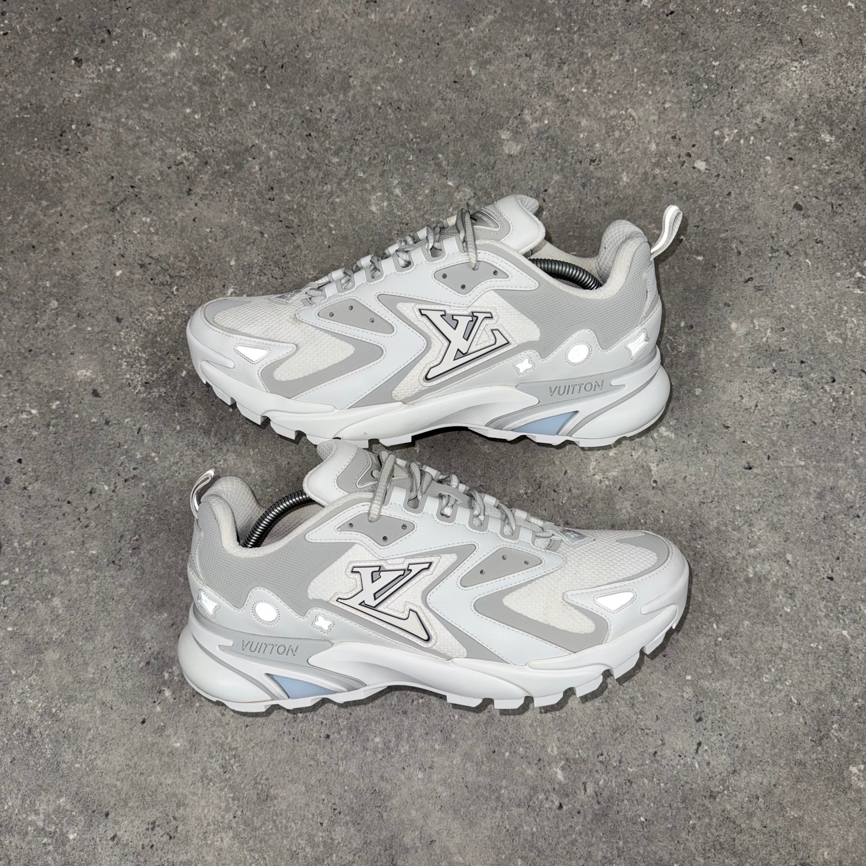 LOUIS VUITTON WHITE TATICS - EU 43 (FITS UK 10)