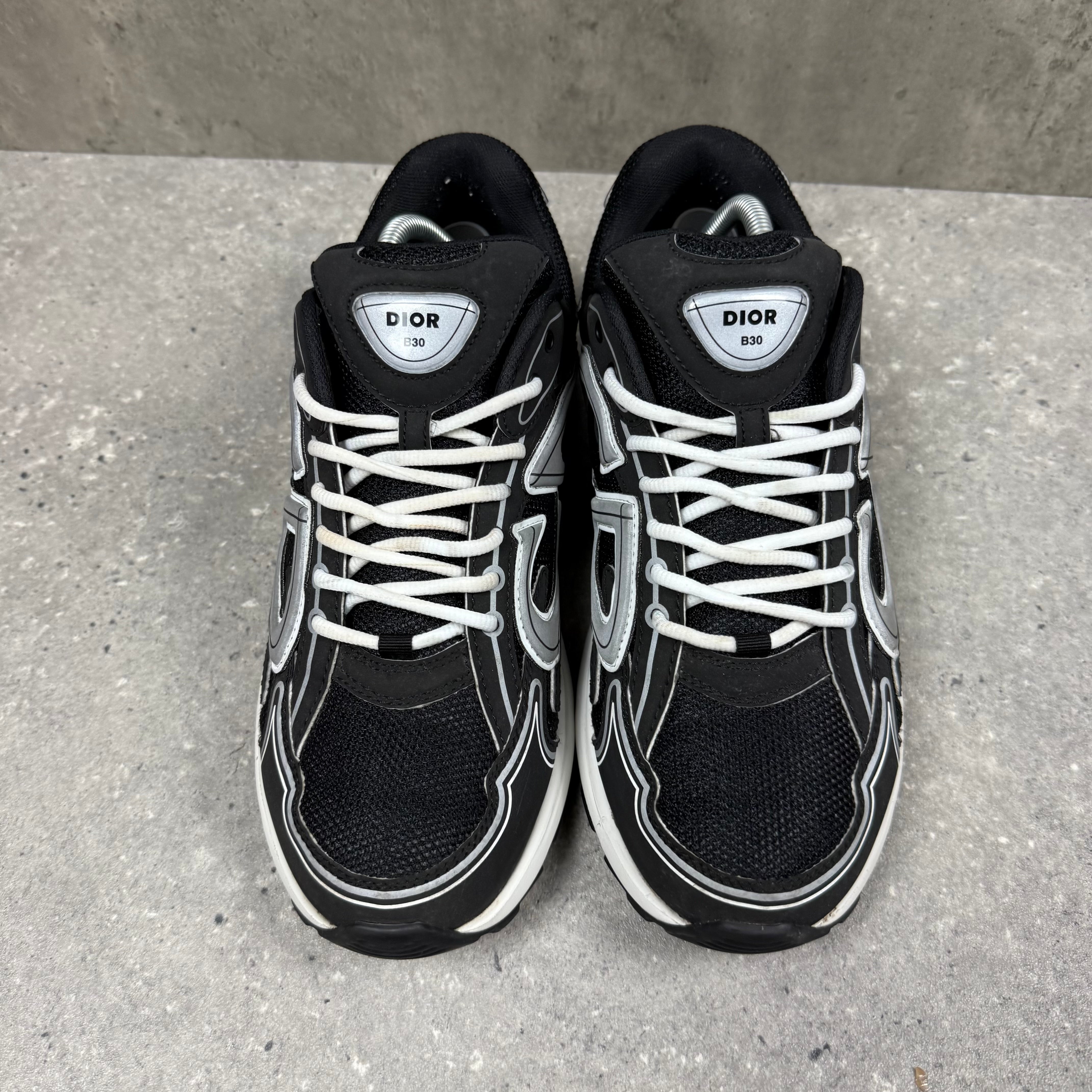 DIOR B30 BLACK/WHITE -  (EU43 / UK9)