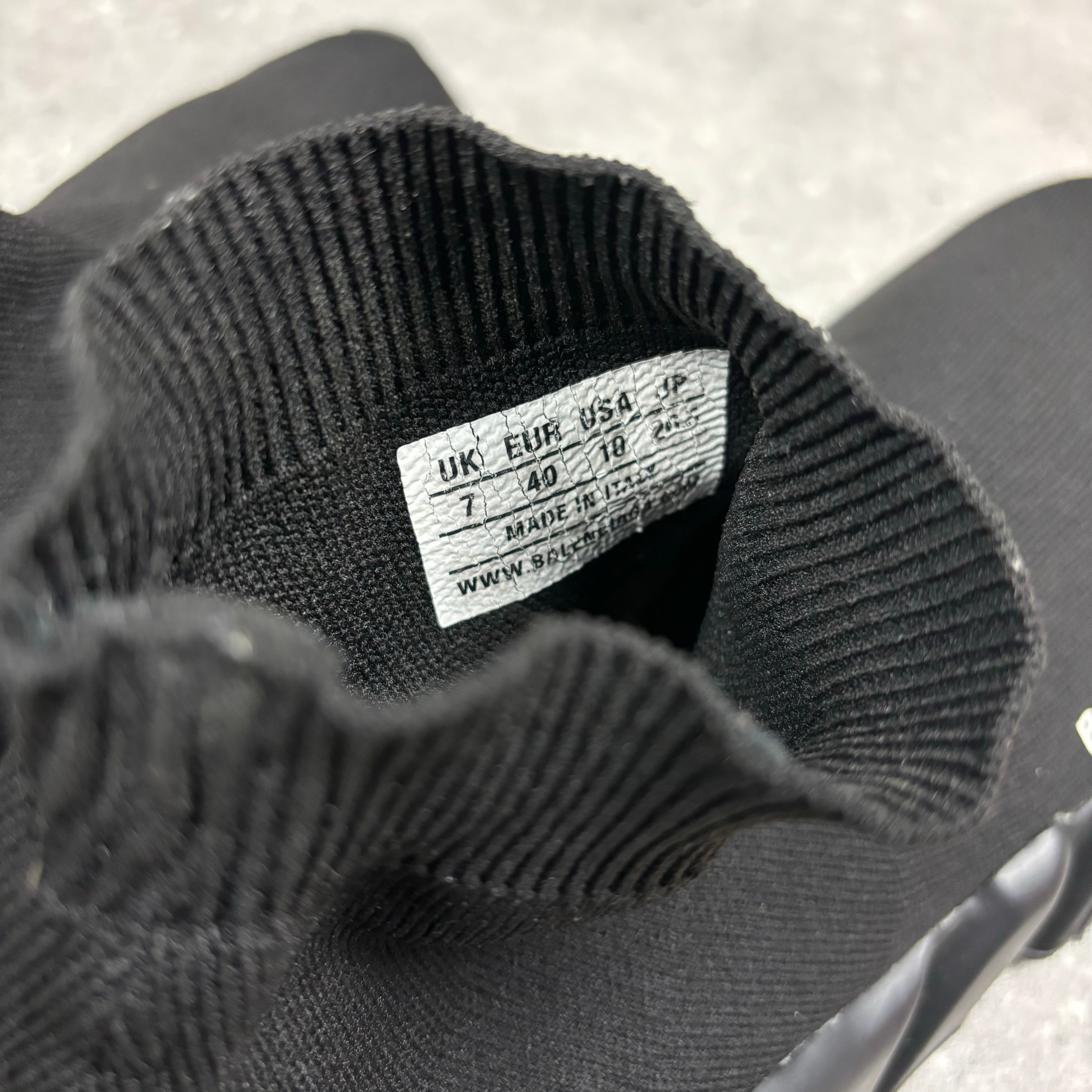 BALENCIAGA SPEED RUNNERS - EU40 (FIT UK 6.5)