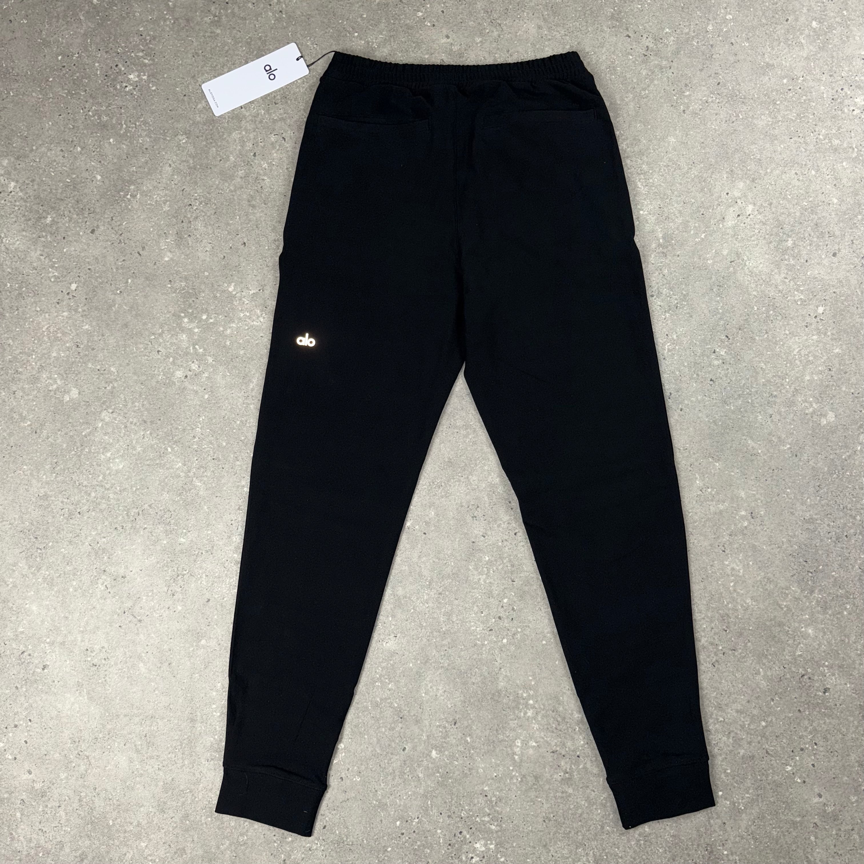 ALO CONQUER JOGGER - BLACK