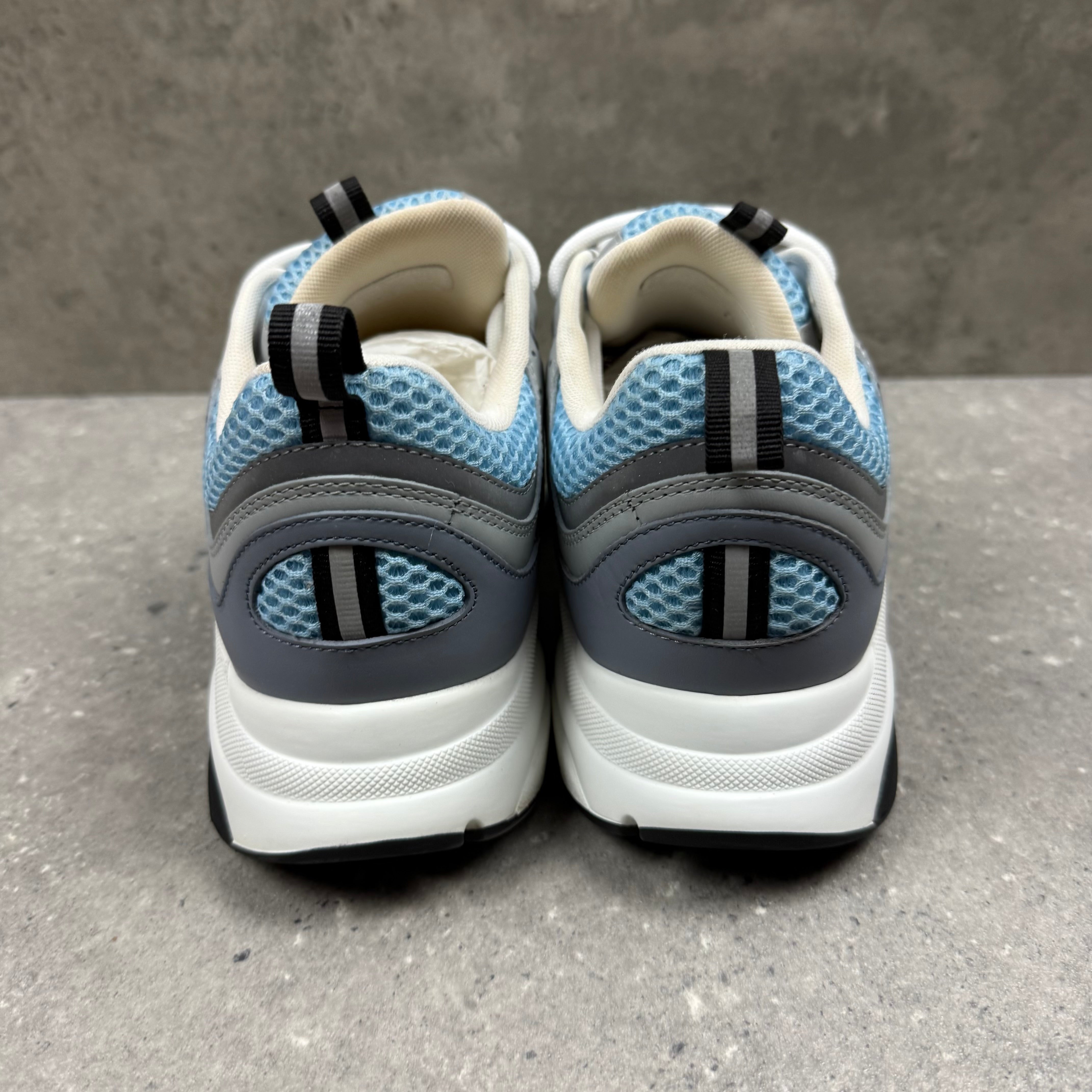 DIOR B22 BABY BLUE - (EU 41 / UK 7)