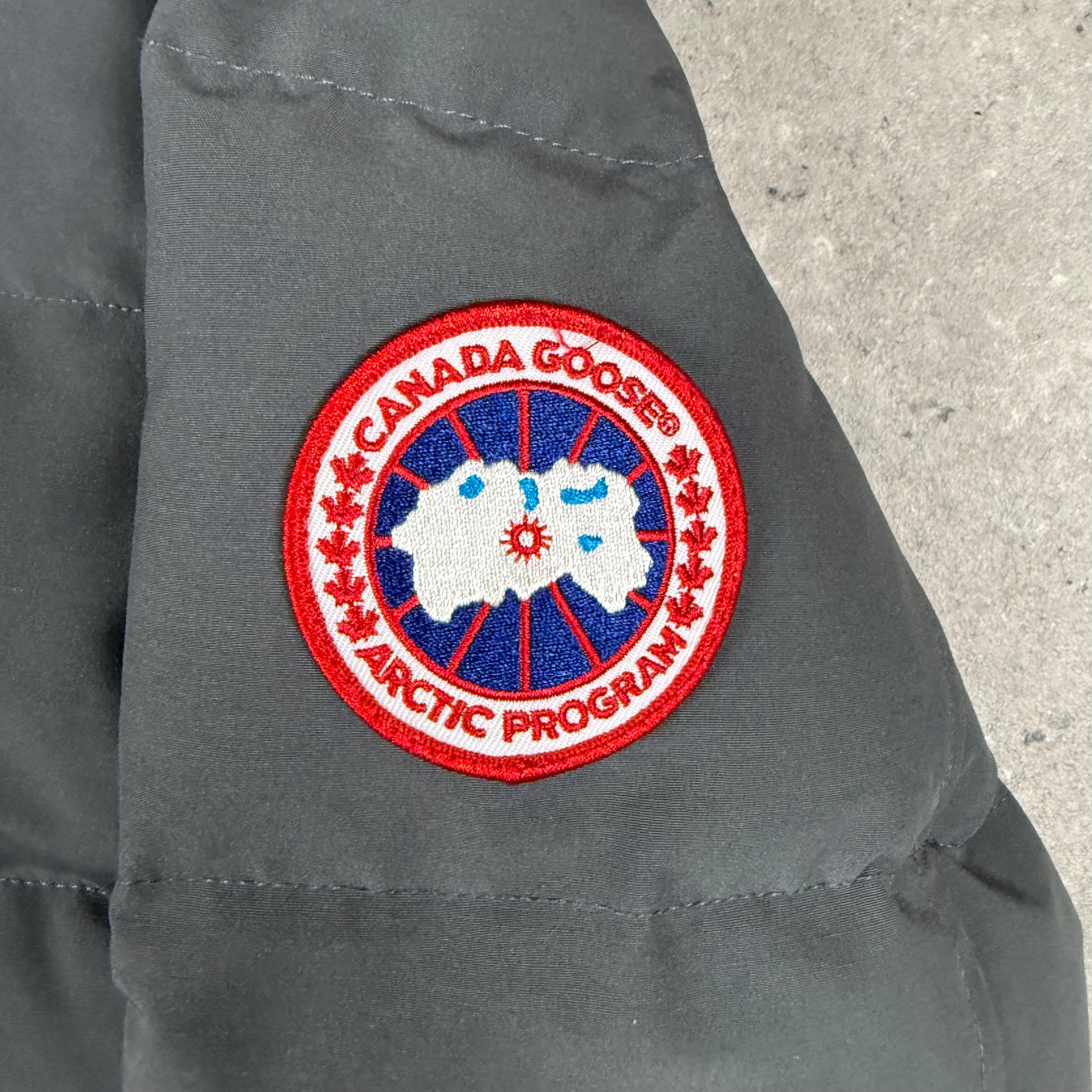 CANADA GOOSE CARSON PARKA GRAPHITE  - (S)