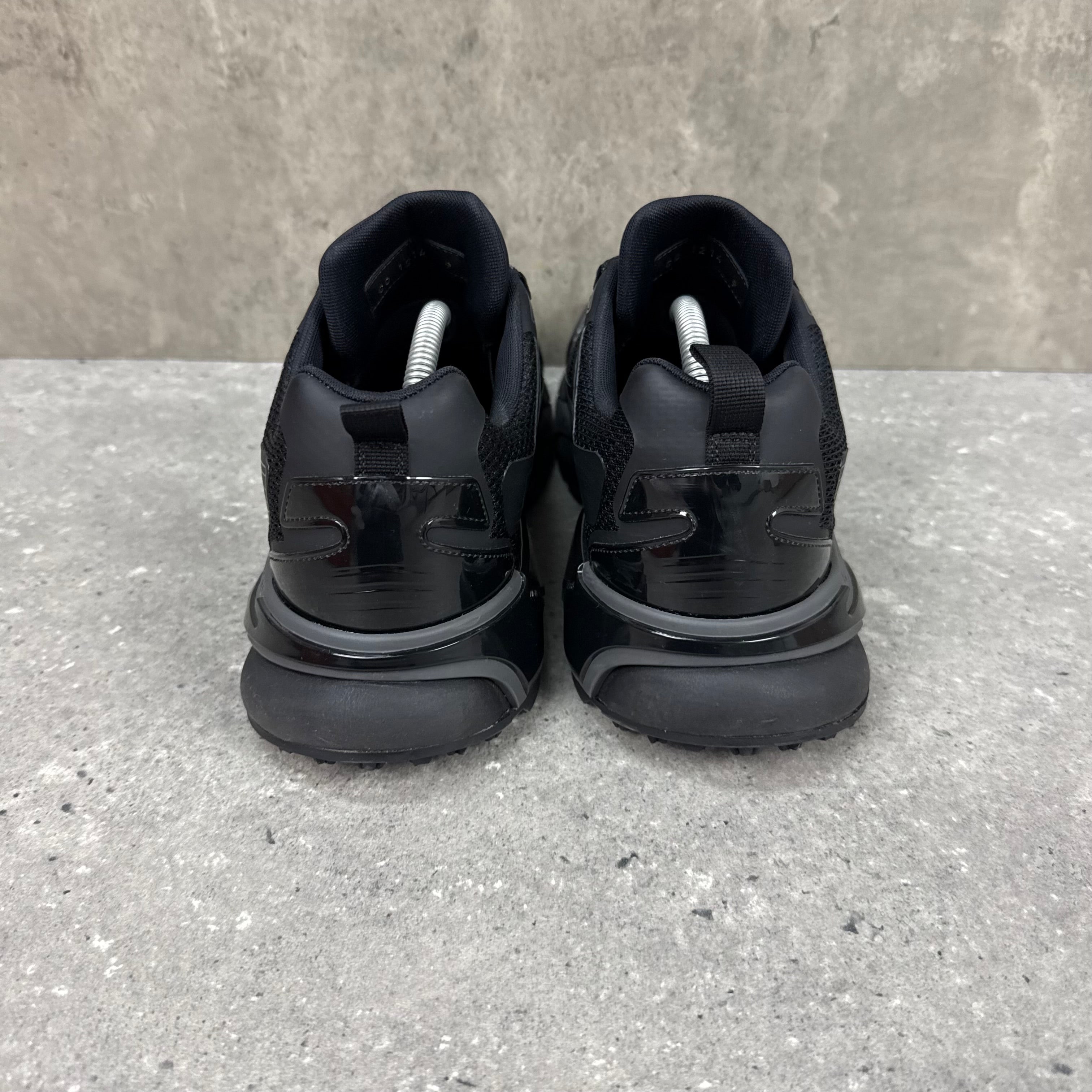 LOUIS VUITTON BLACK TATICS - EU 43 (FITS UK 10)