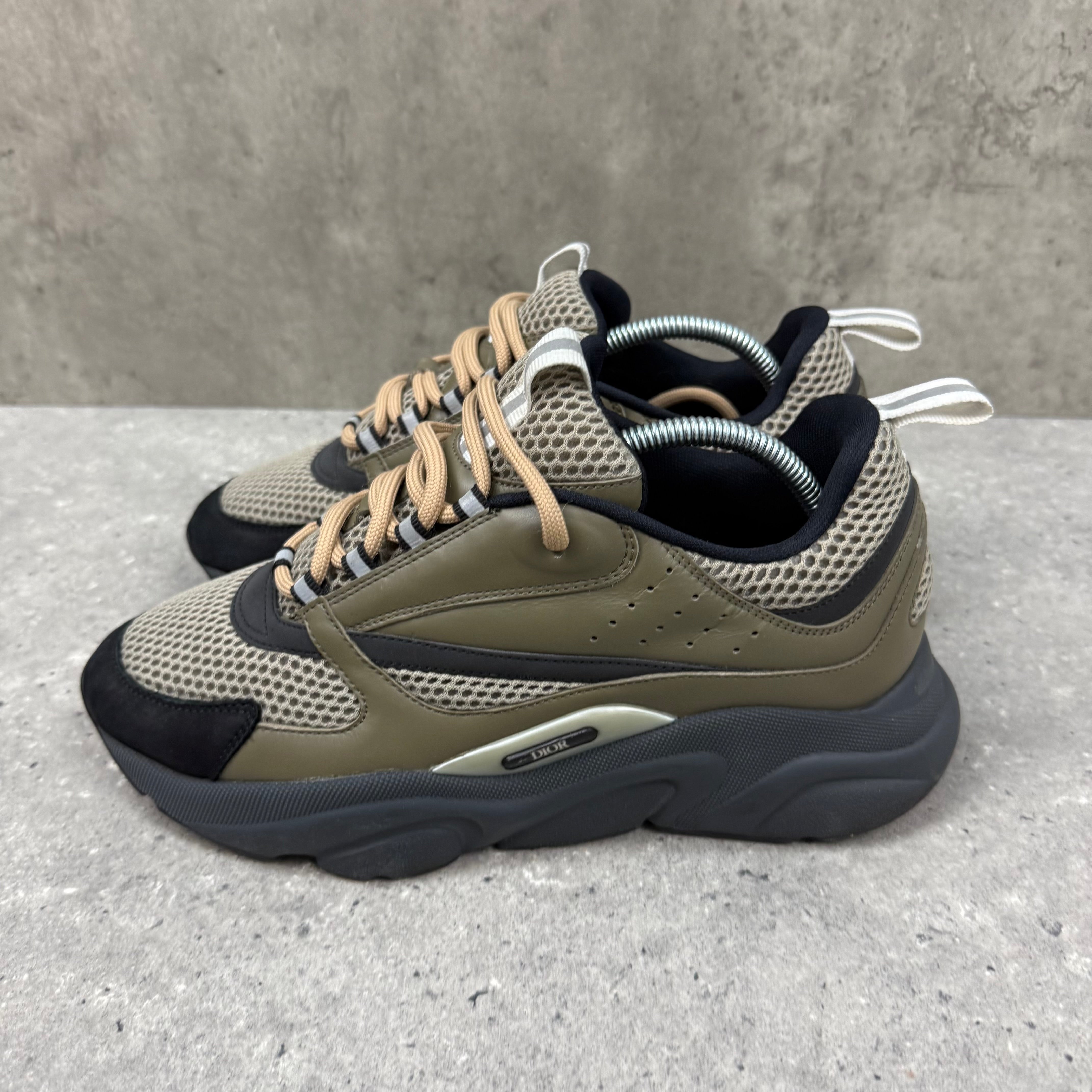 DIOR B22 KHAKI - (EU 41 / UK 7)