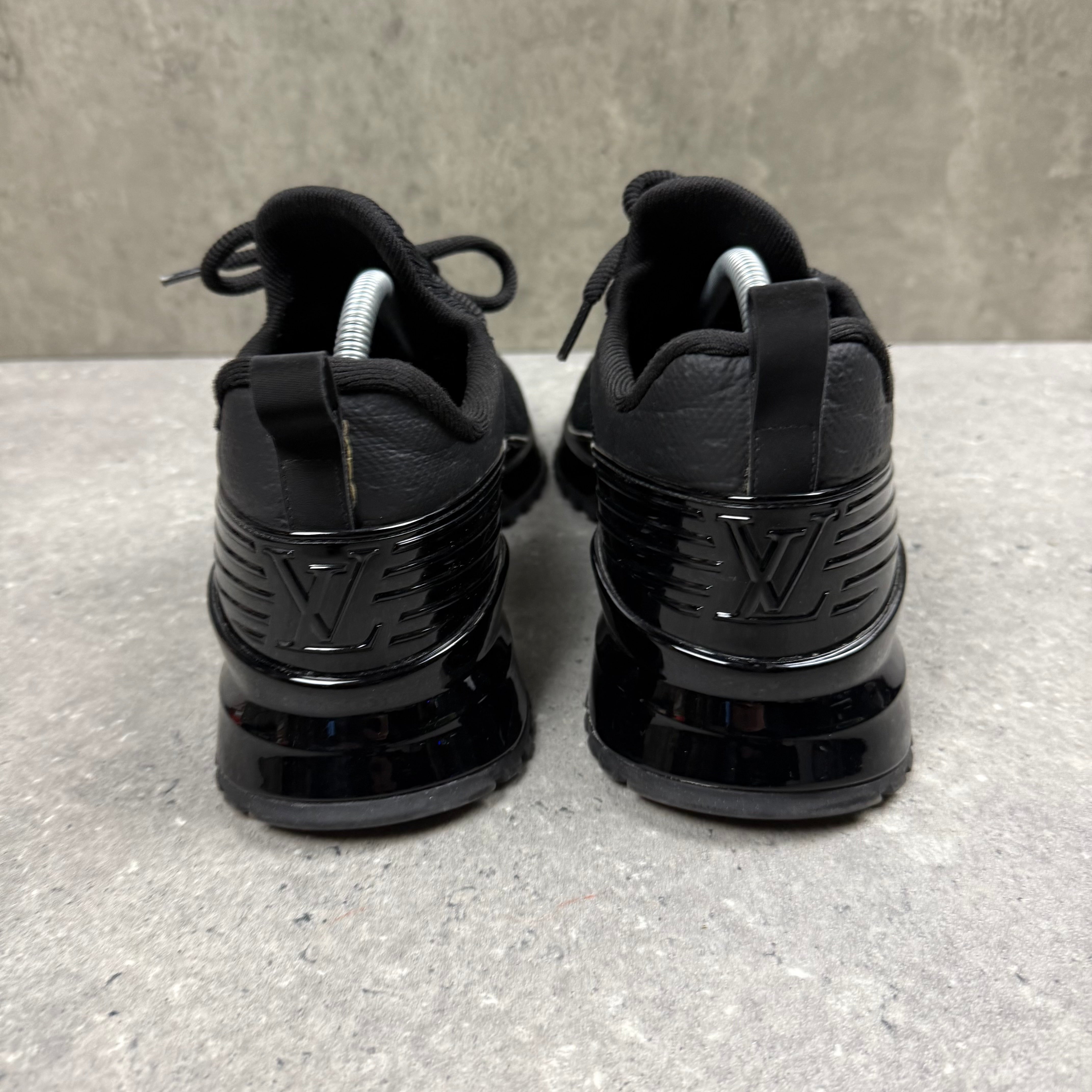 LOUIS VUITTON BLACK VNR - EU 43 (FITS UK 10)