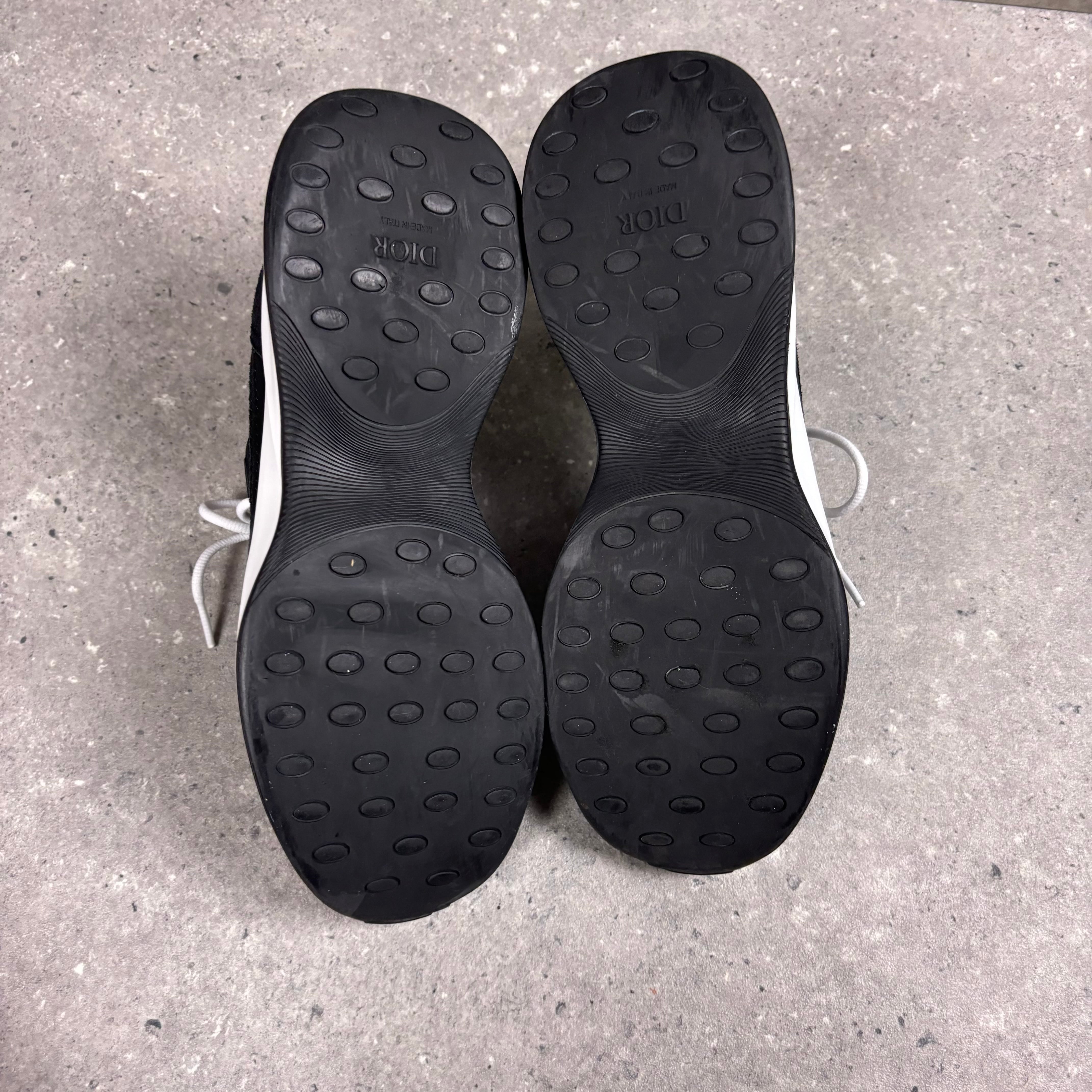 DIOR B25 BLACK / WHITE - (EU 42 / UK 8)