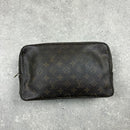 LOUIS VUITTON WASH BAG