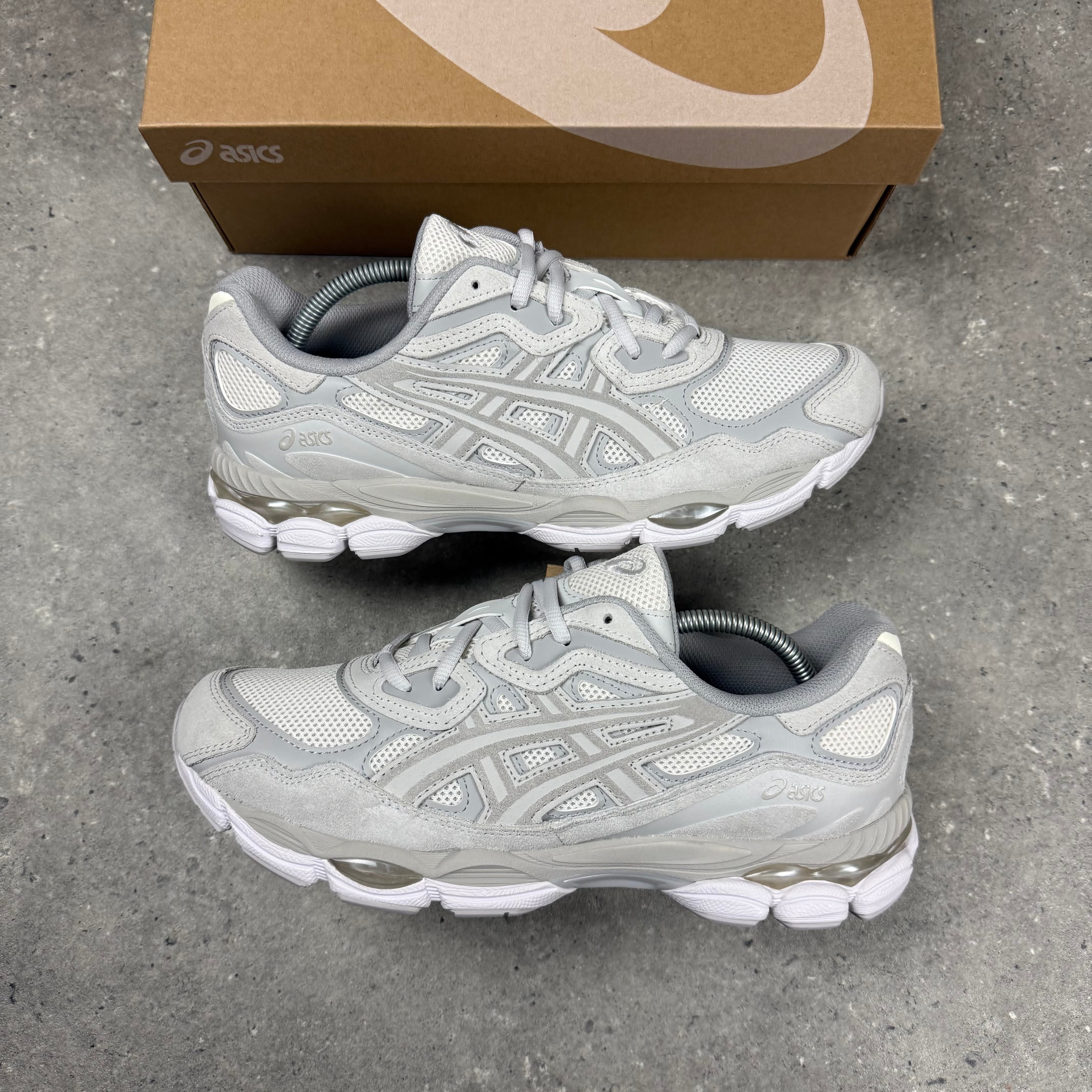 ASICS GEL NYC - CREAM CLOUD GREY