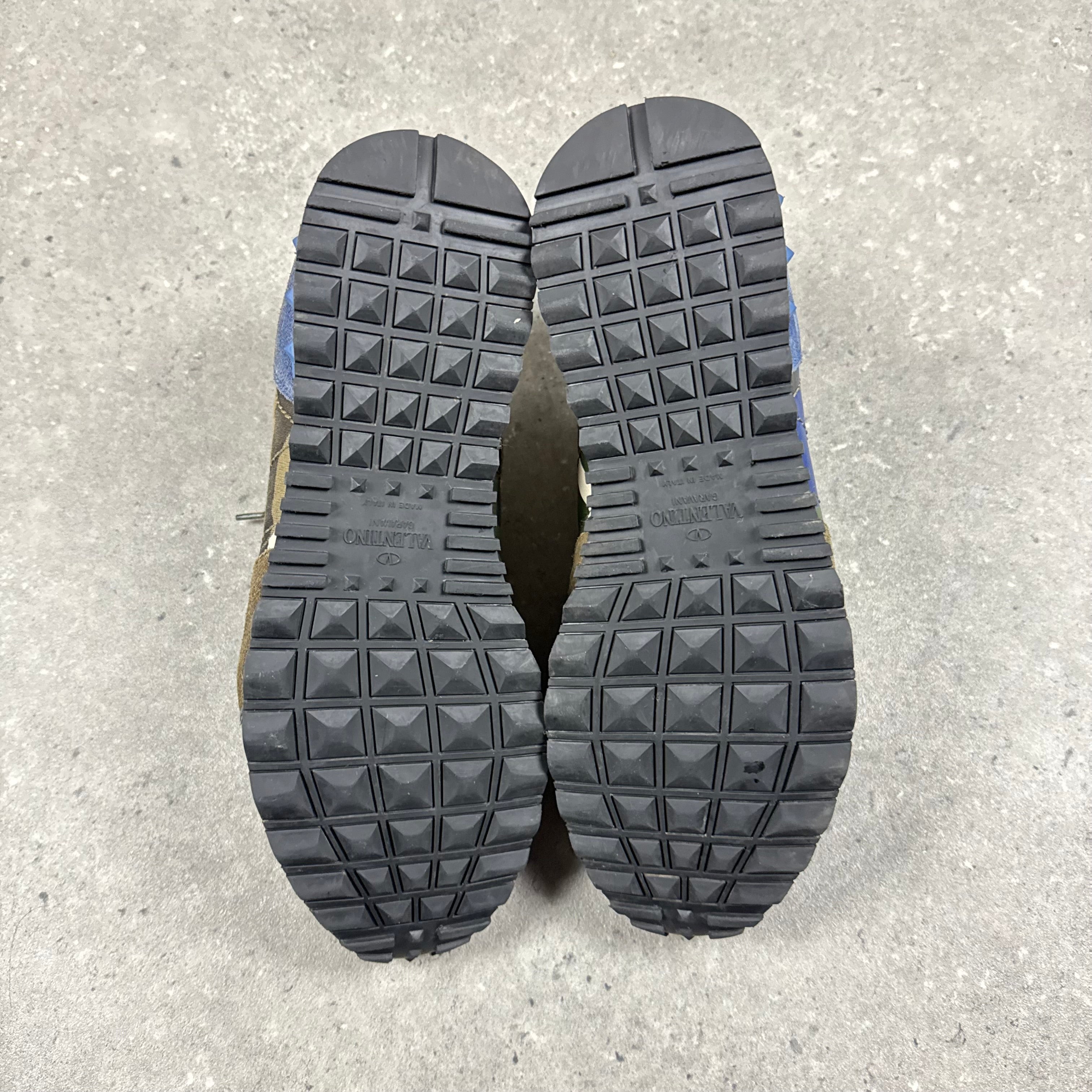 VALENTINO ROCKRUNNER KHAKI - (EU 41 / UK 7)