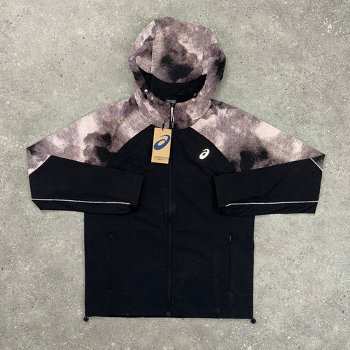 ASICS REFLECTIVE WINDRUNNER JACKET & CORE SHORT SET - BLACK
