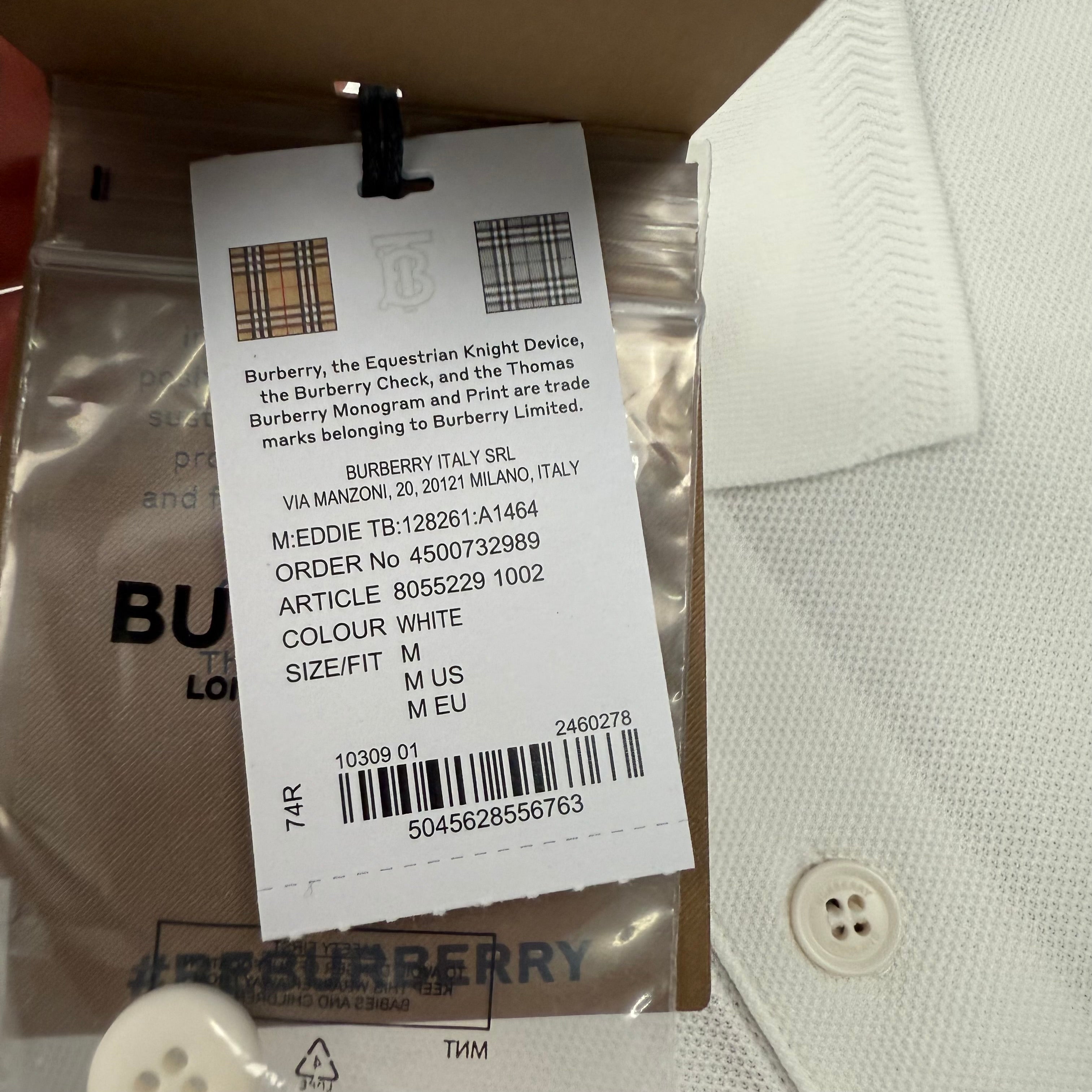 BURBERRY POLO SHIRT - (M)