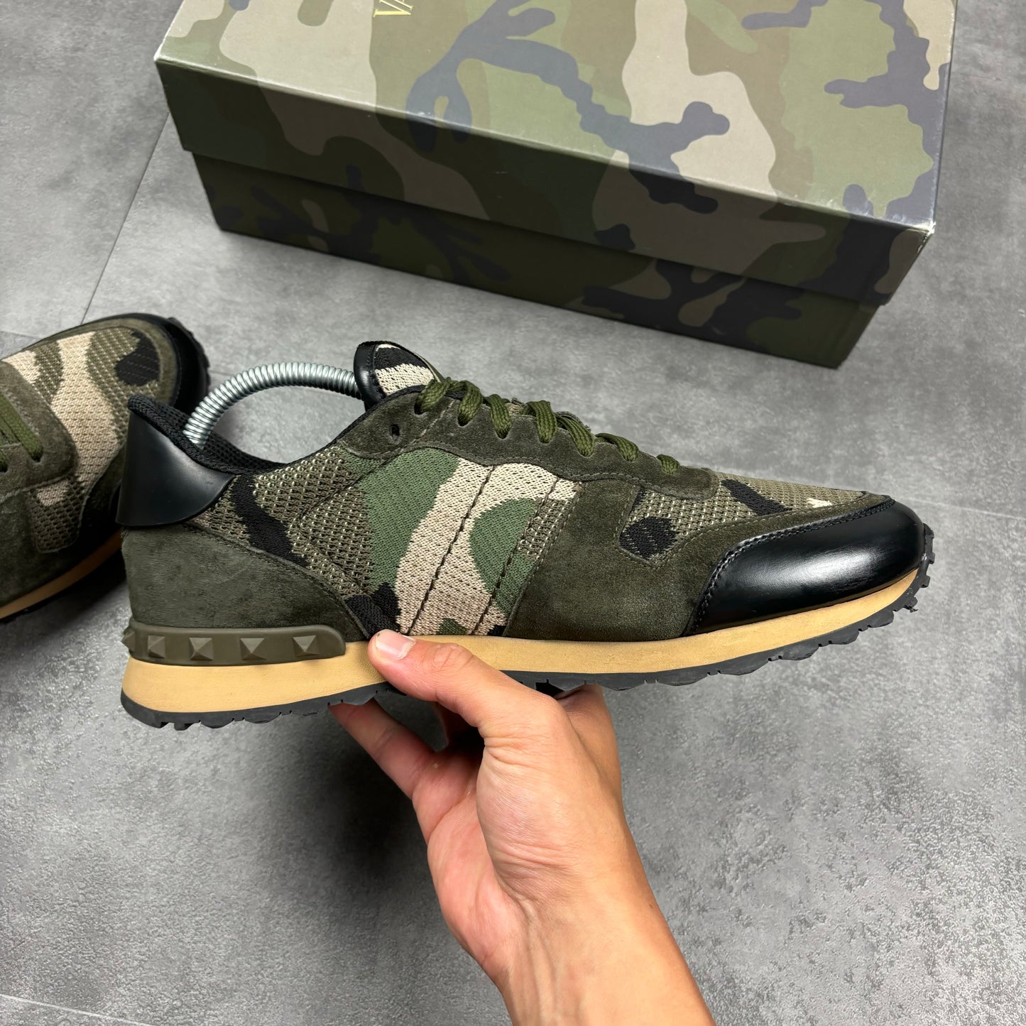 VALENTINO ROCKRUNNERS KHAKI (FITS 8/9)