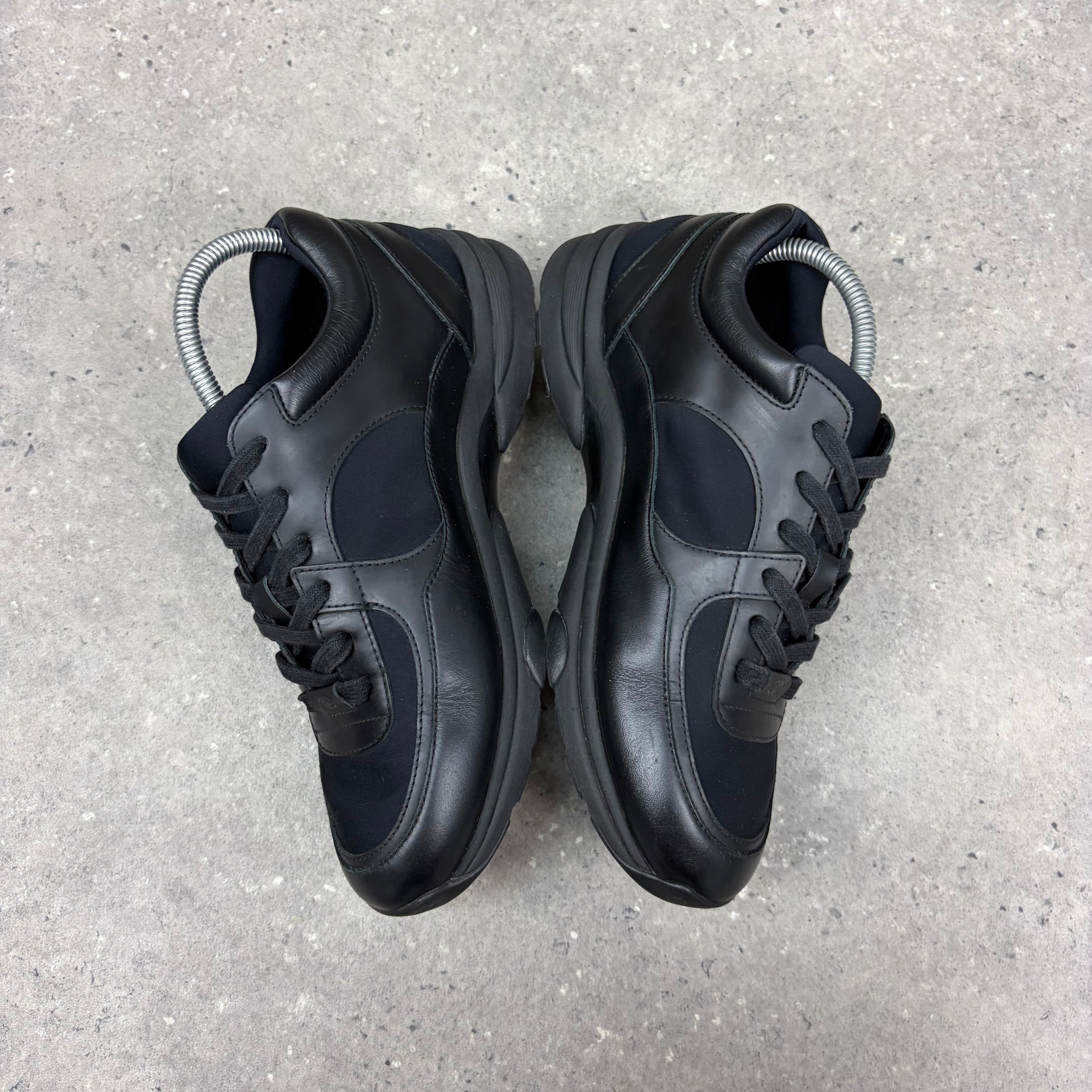 CHANEL RUNNERS -  (EU 41 / UK 7)