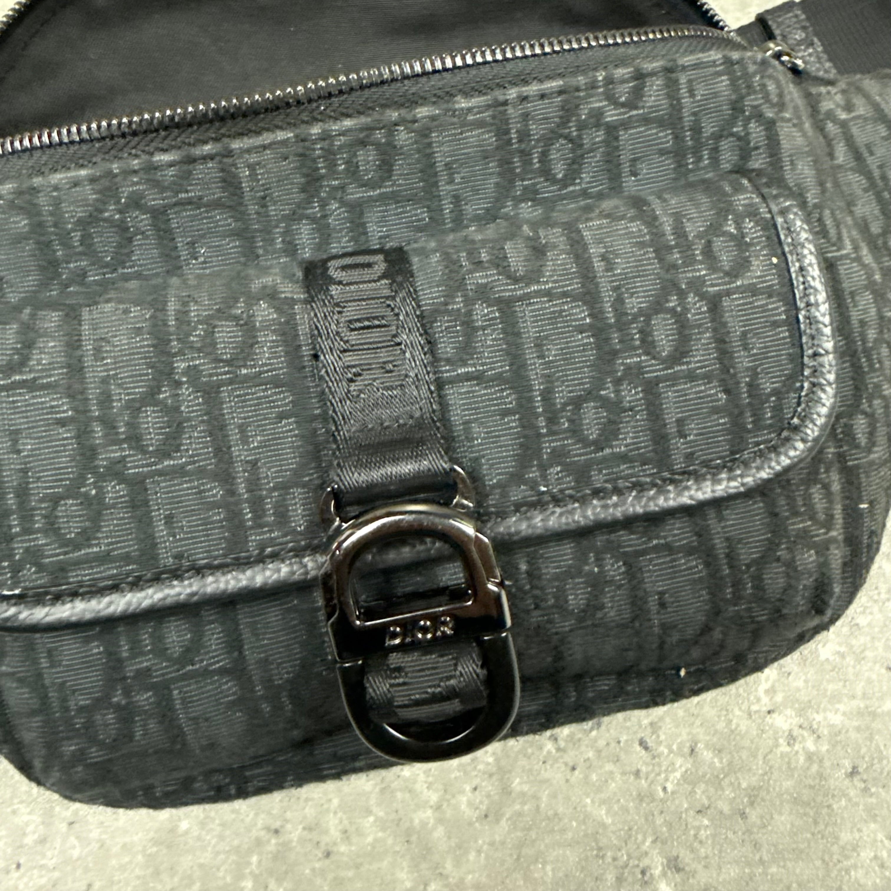 DIOR OBLIQUE BELT BAG - BLACK