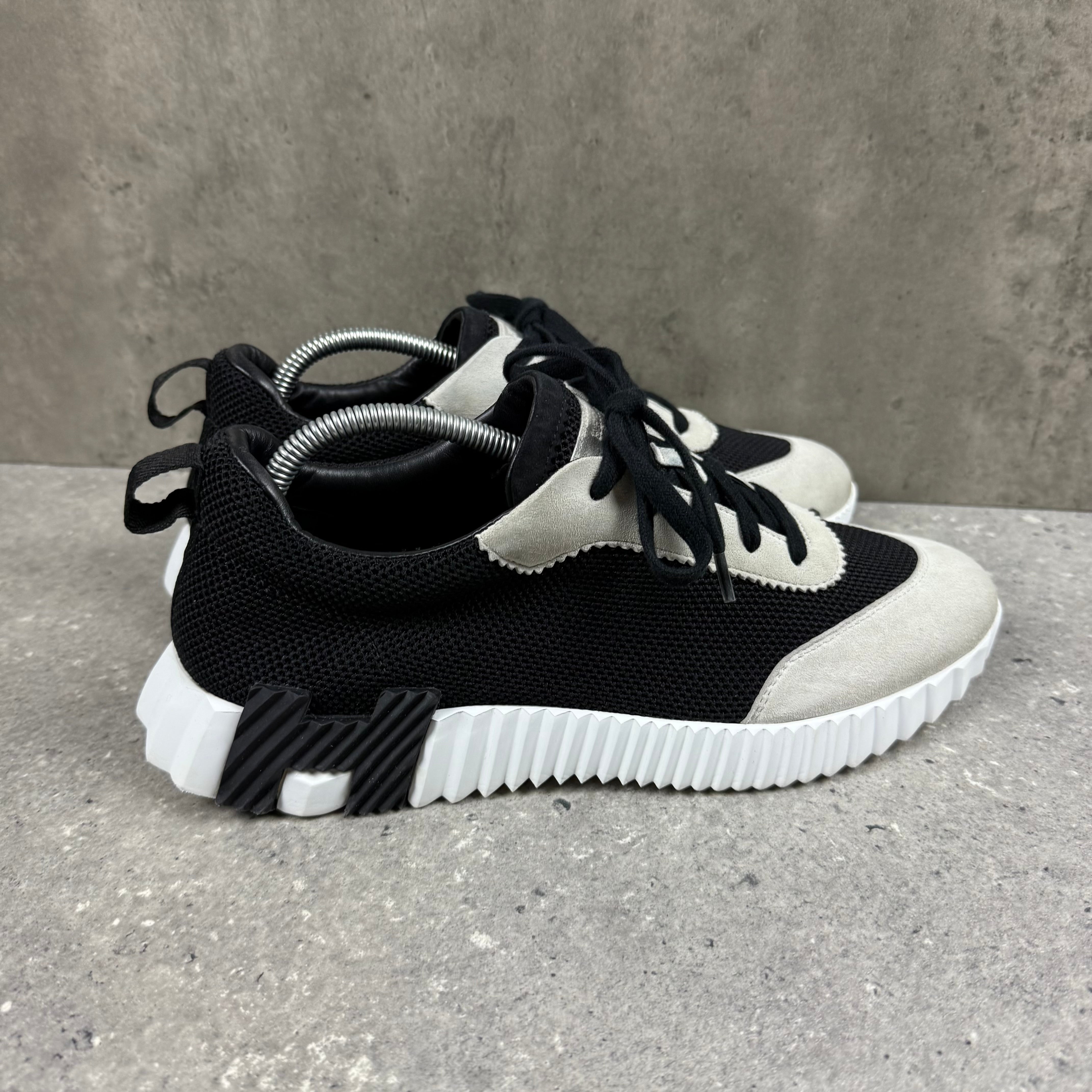 HERMES BOUNCING BLACK/CREAM - (EU42 / UK8)