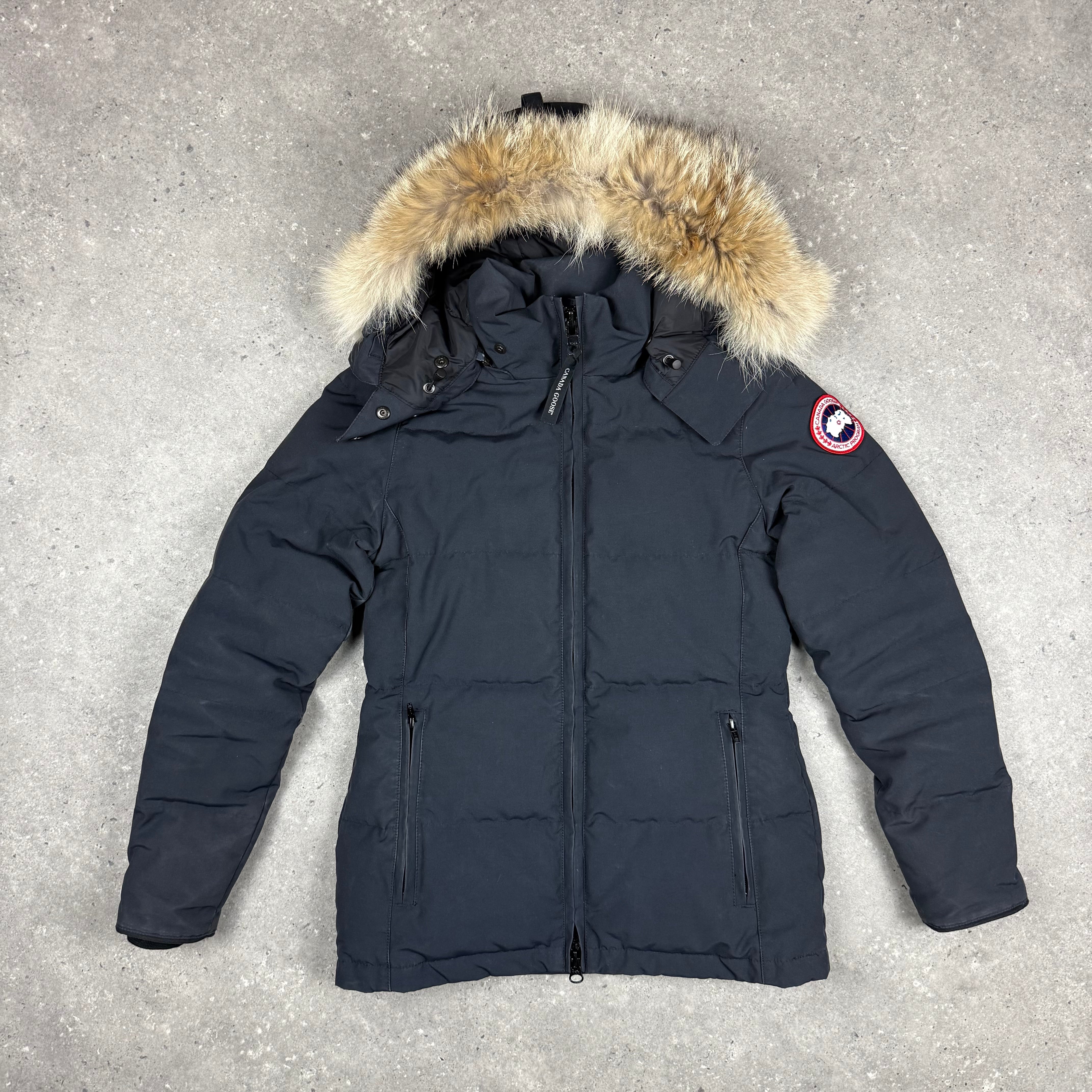 CANADA GOOSE WOMEN’S CHELSEA PARKA NAVY - (S)