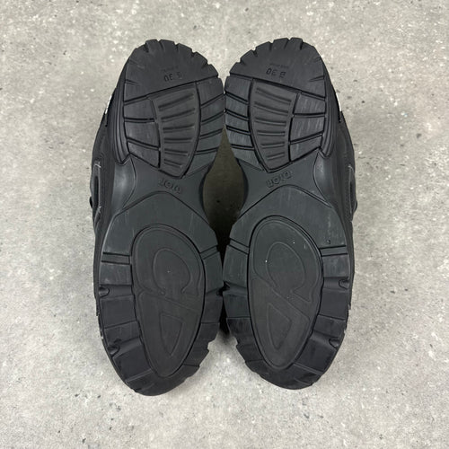 DIOR B30 BLACK (EU 41 / UK 7)