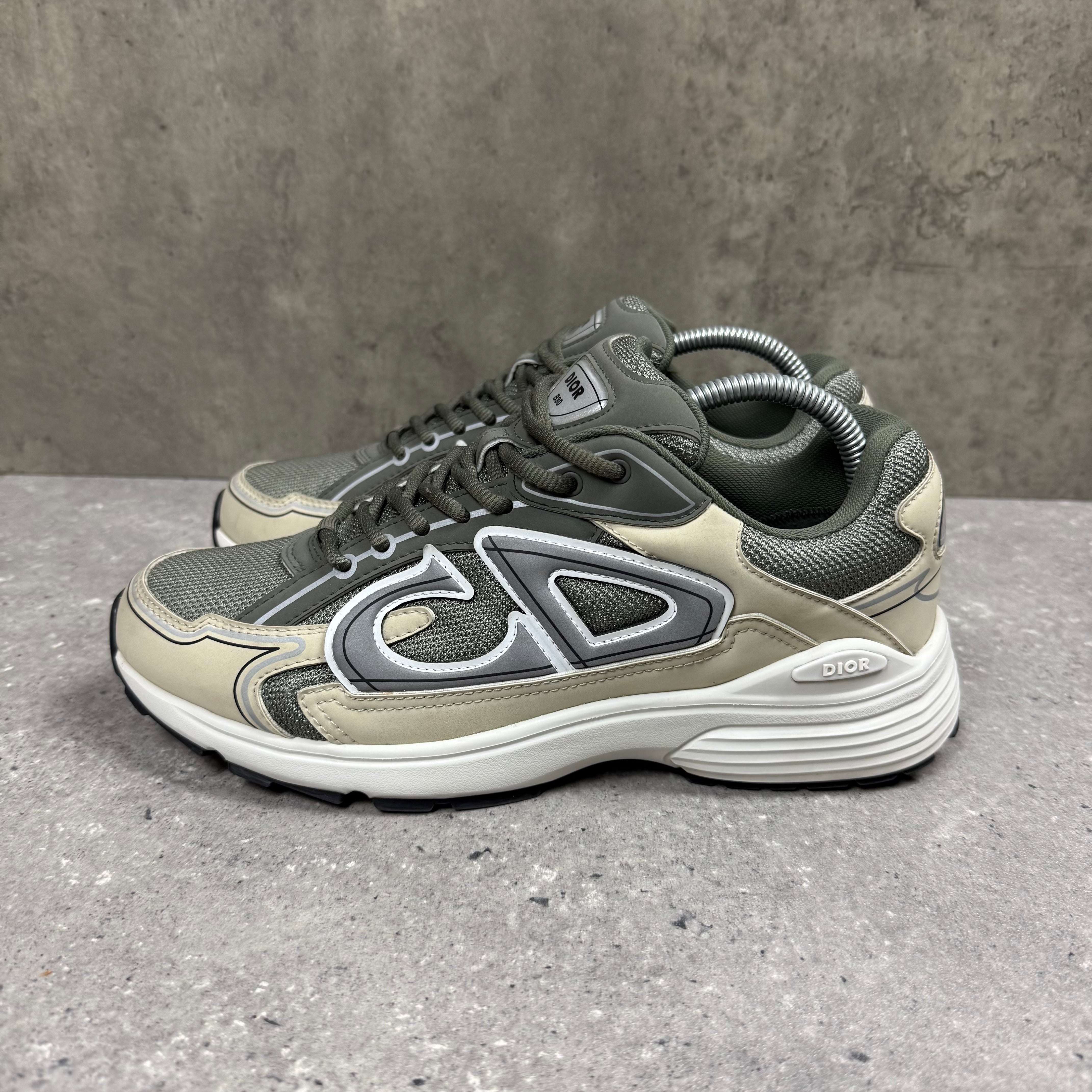 DIOR B30 OLIVE BEIGE - (EU 41 / UK 7)