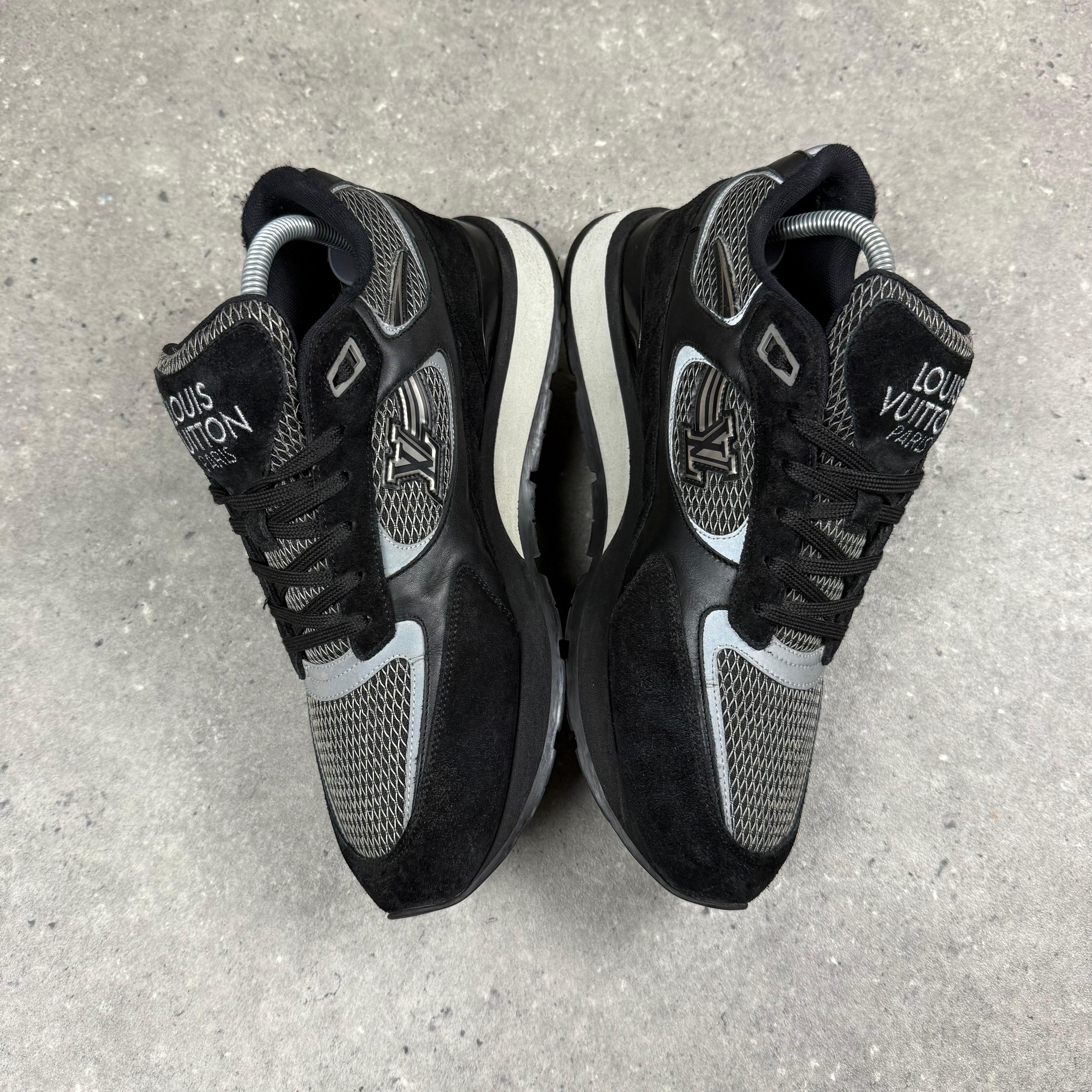 LOUIS VUITTON RUNAWAYS BLACK - EU40.5 (FITS UK 7.5)