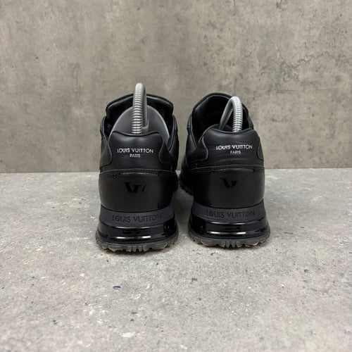 LOUIS VUITTON RUNAWAYS BLACK -  (EU41 / UK7)
