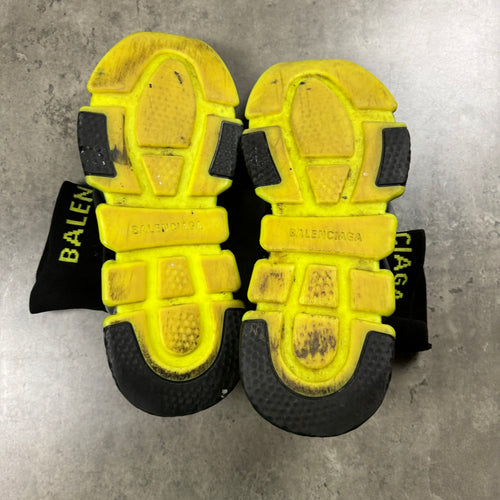 BALENCIAGA SPEED RUNNERS (FITS UK 6)
