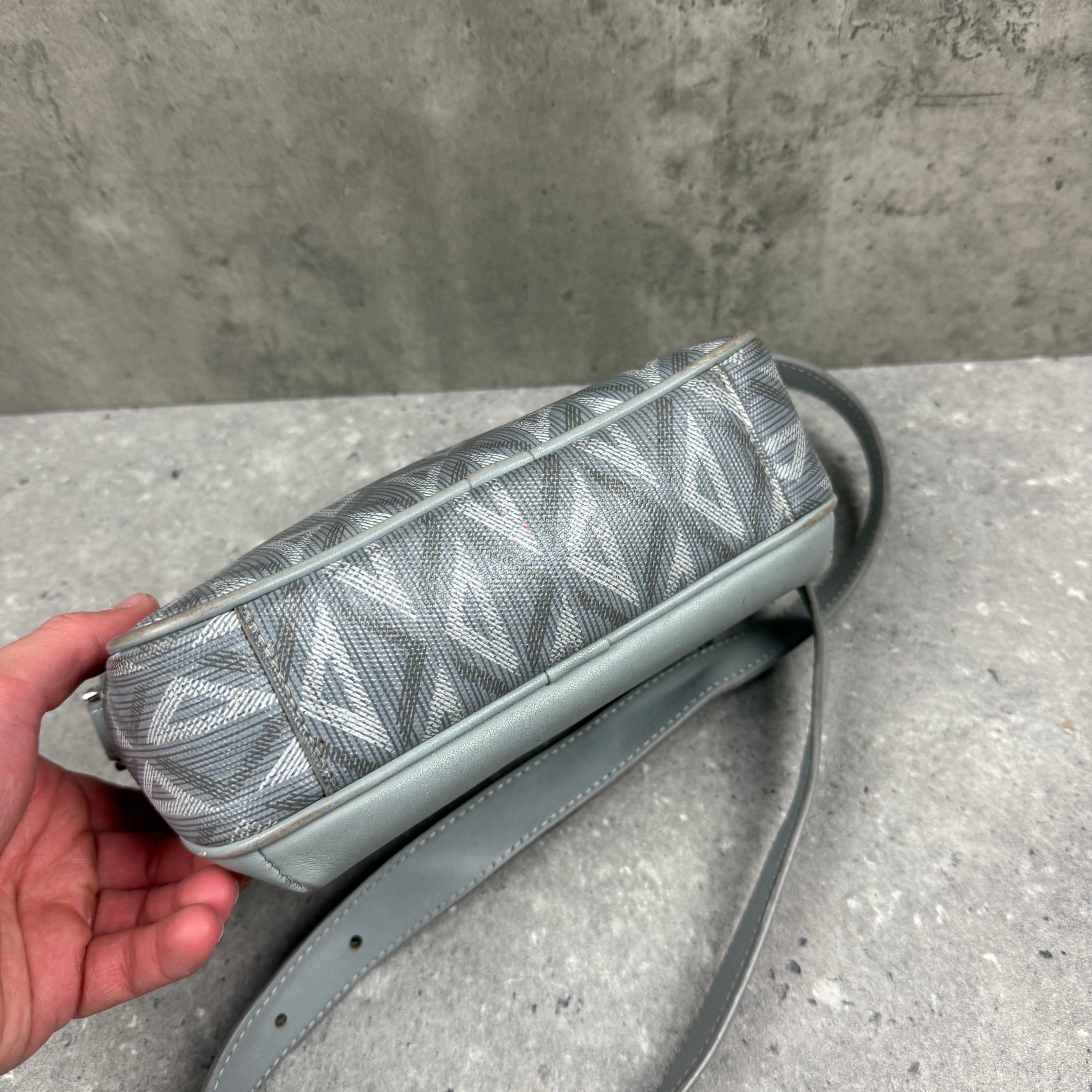 DIOR DIAMOND HIT THE ROAD BAG - GREY