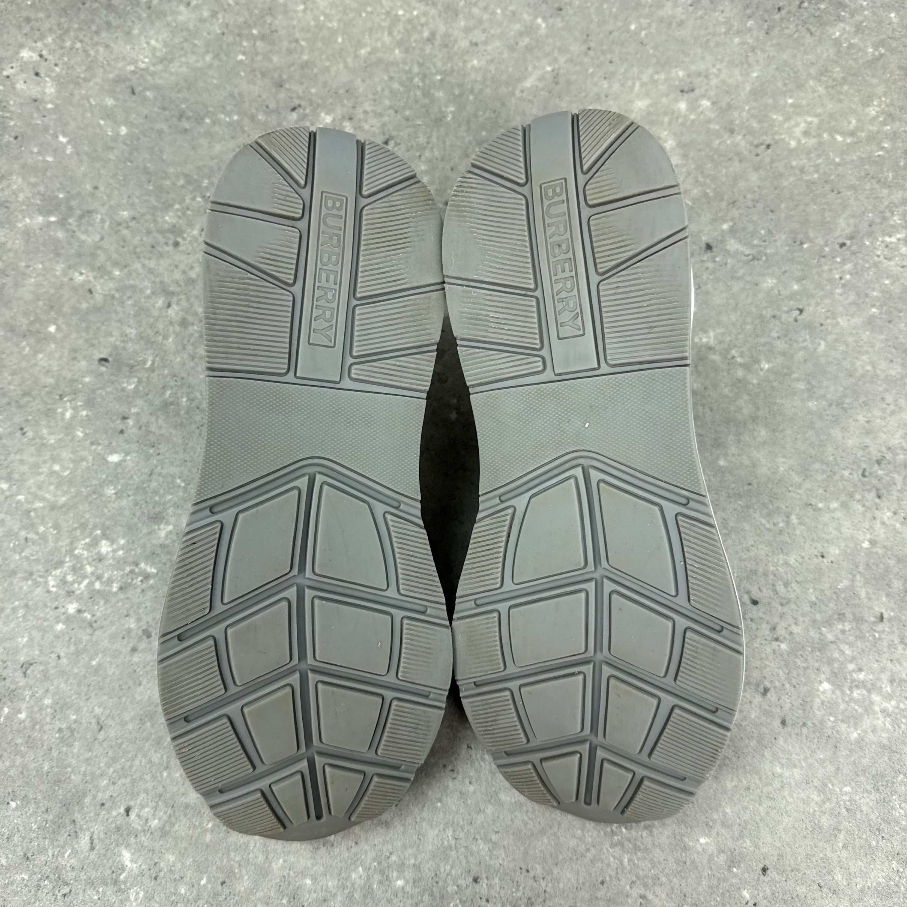 BURBERRY RAMSEY -  (EU41.5 / UK7.5)
