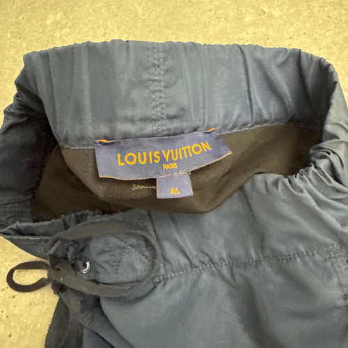LOUIS VUITTON NAVY SWIM SHORTS - (M)