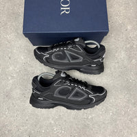 DIOR B30 BLACK (EU 41 / UK 7)