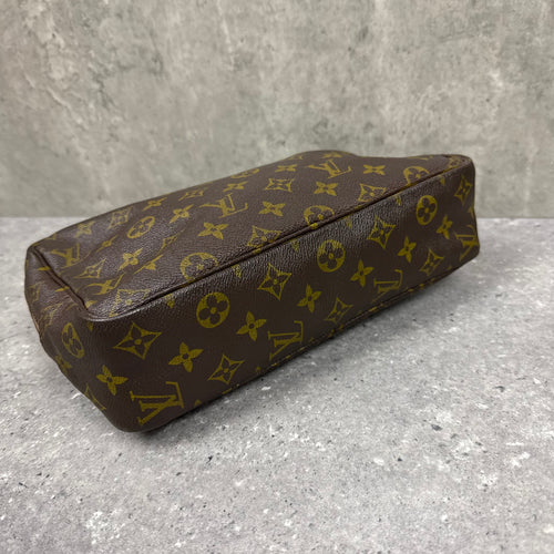 LOUIS VUITTON TOILETRY POUCH