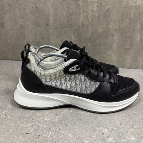 DIOR B25 BLACK/WHITE - (EU 43.5 / UK 9.5)