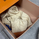 LOUIS VUITTON RUNAWAY BLACK/WHITE - EU 44 (FITS UK 11)