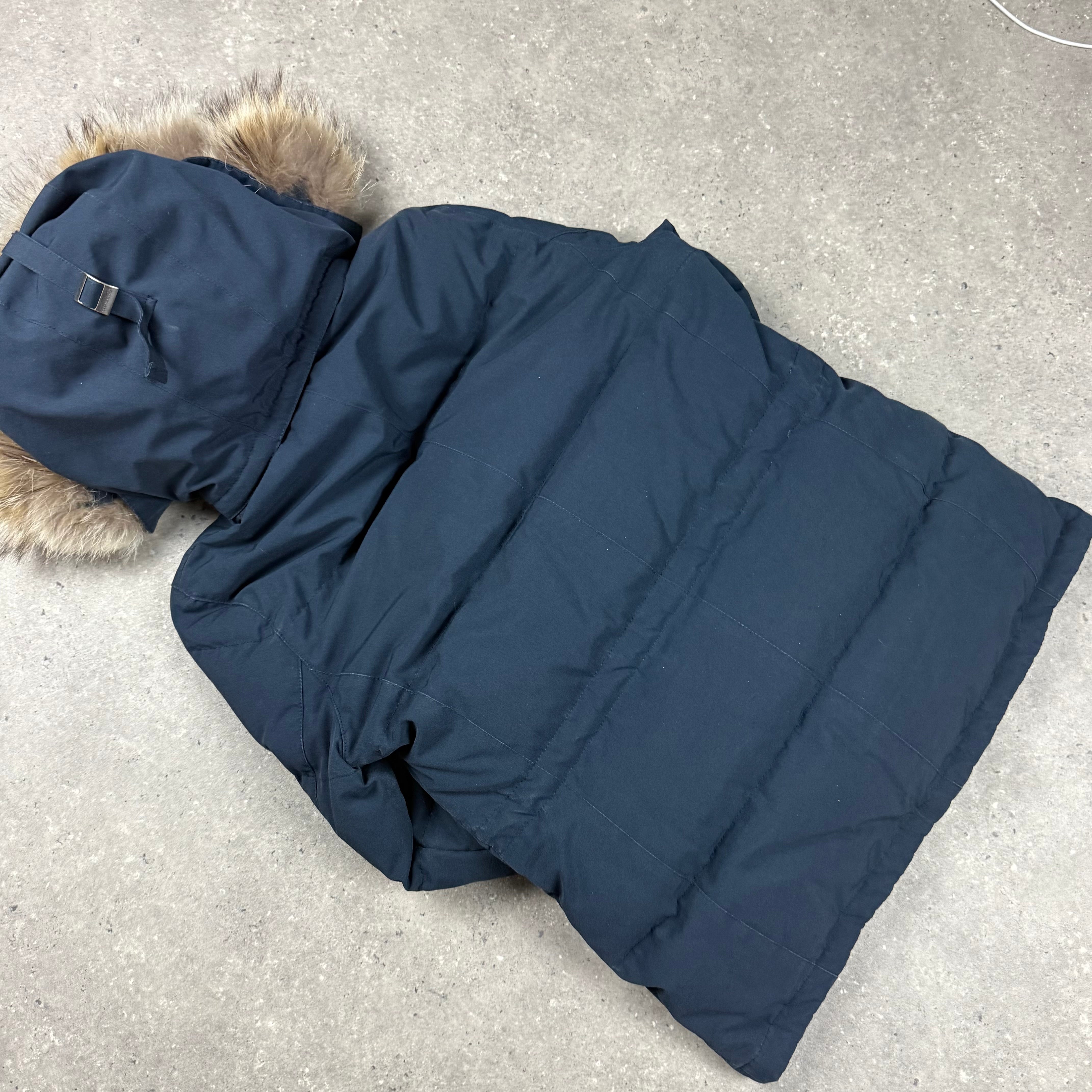 CANADA GOOSE WOMEN’S CHELSEA PARKA NAVY - (S)