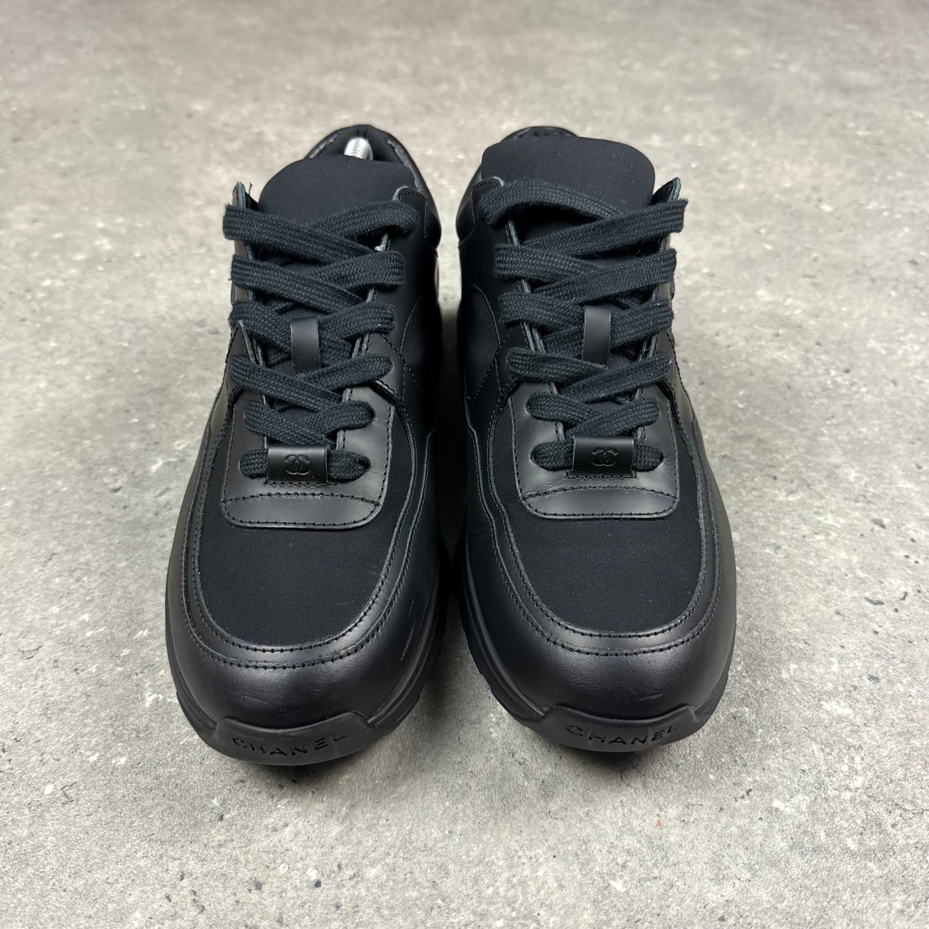 CHANEL RUNNERS BLACK LEATHER -  (EU42 / UK8)