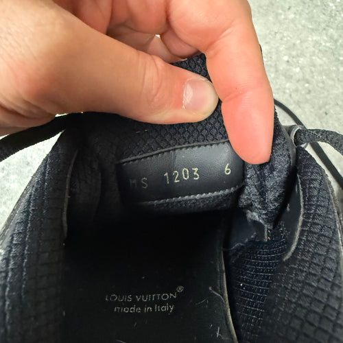 LOUIS VUITTON TATICS BLACK - EU40 (FITS UK 7)