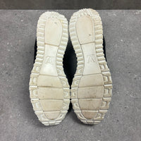 LOUIS VUITTON RUNAWAY BLACK/WHITE - EU 44 (FITS UK 11)