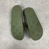 BURBERRY SLIDERS KHAKI - (EU43 / UK9)
