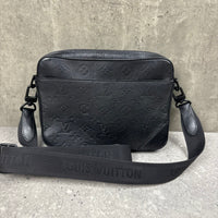 LOUIS VUITTON MONOGRAM MESSENGER BAG - BLACK