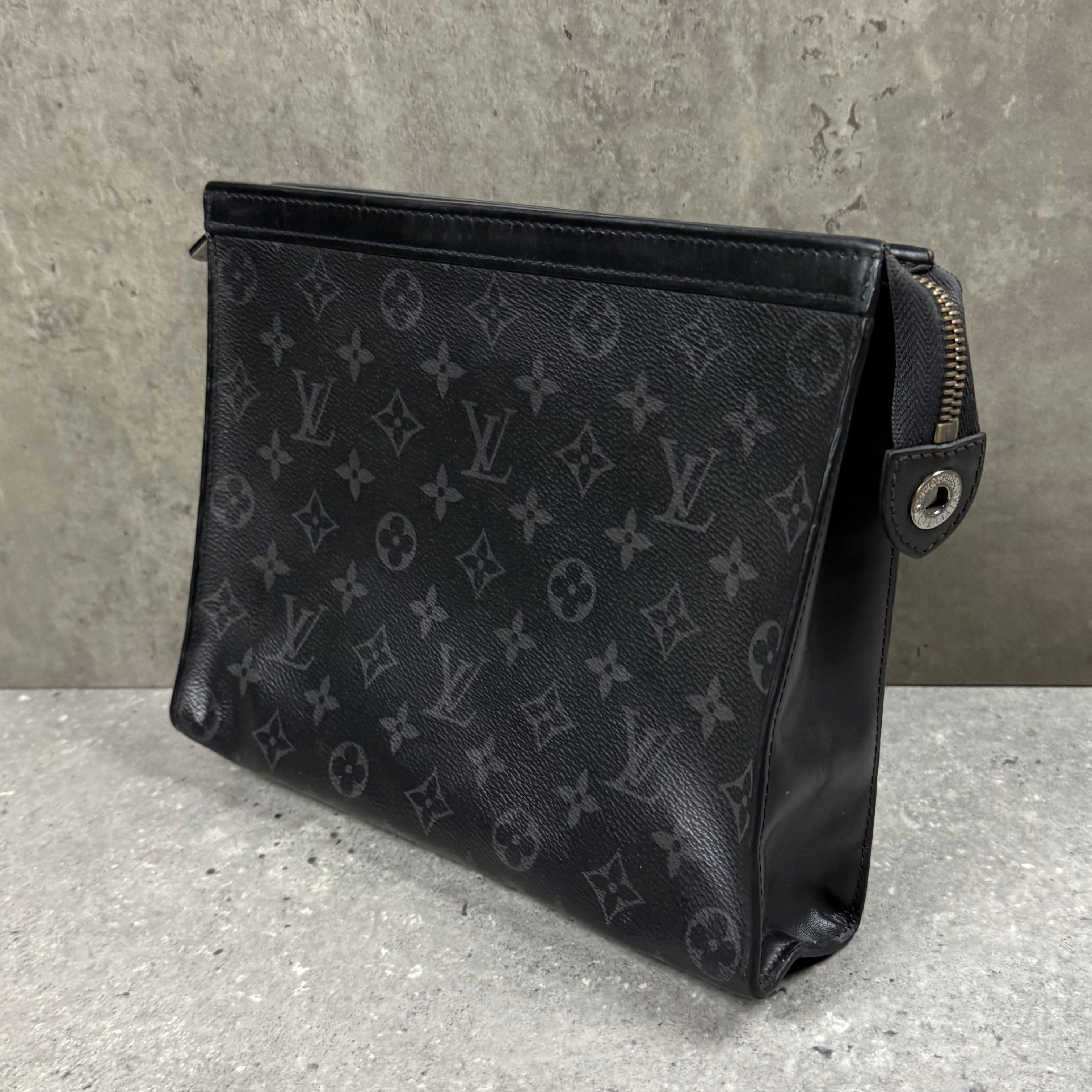 LOUIS VUITTON POCHETTE CLUTCH BAG