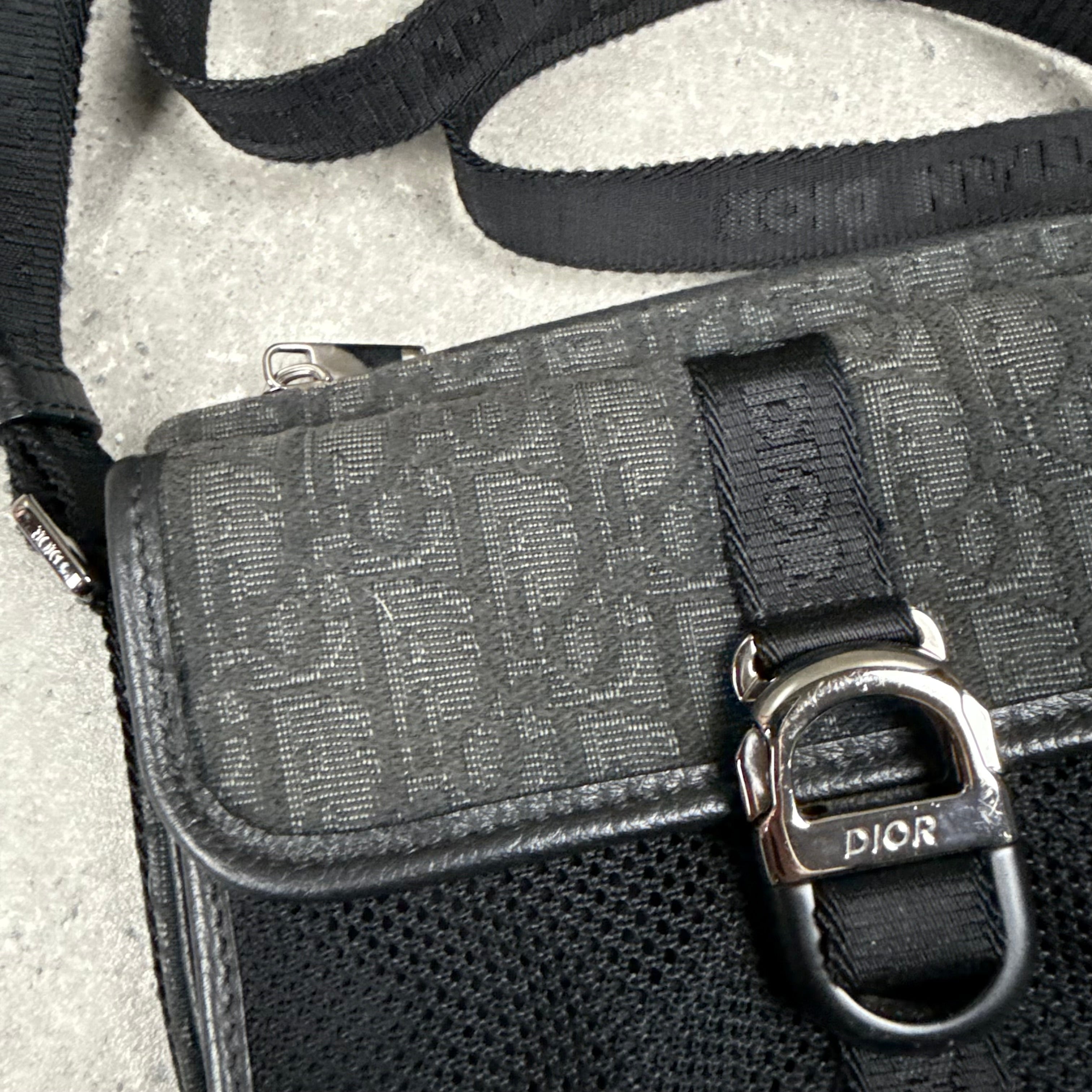 DIOR OBLIQUE JACQUARD MINI MESSENGER BAG