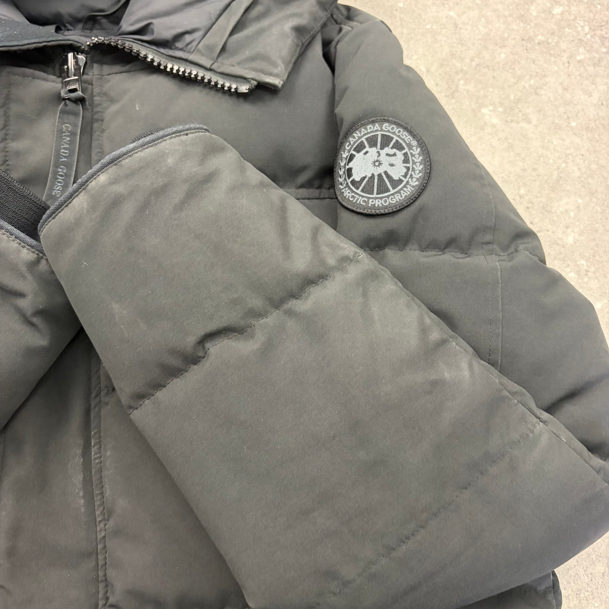 CANADA GOOSE MACMILLAN PARKA BLACK - (M)
