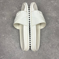 FENDI SLIDERS - EU43 (FITS UK 10)