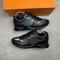 LOUIS VUITTON RUNAWAYS BLACK - EU41 (FITS UK 8)