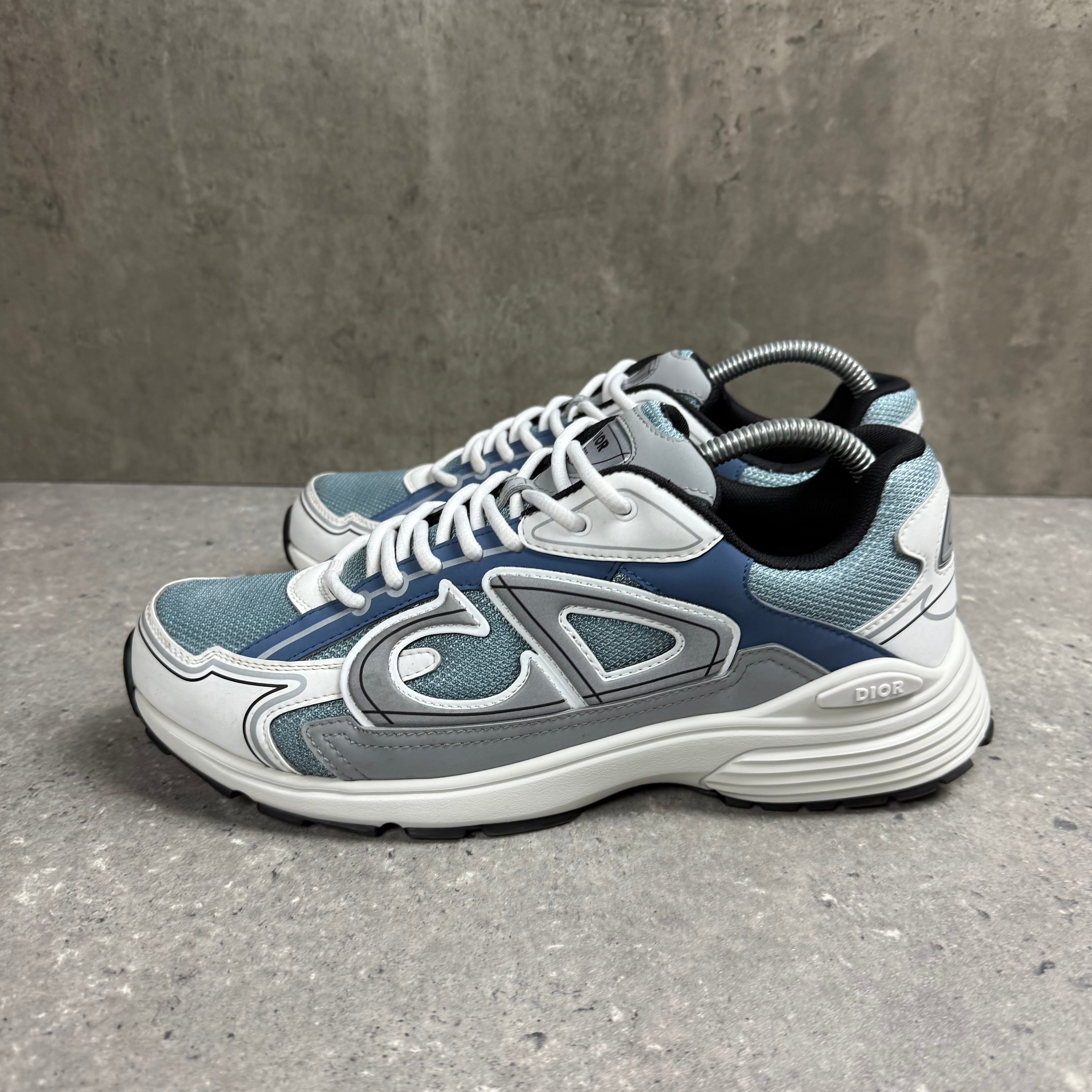 DIOR B30 LIGHT BLUE - (EU 42 / UK 8)