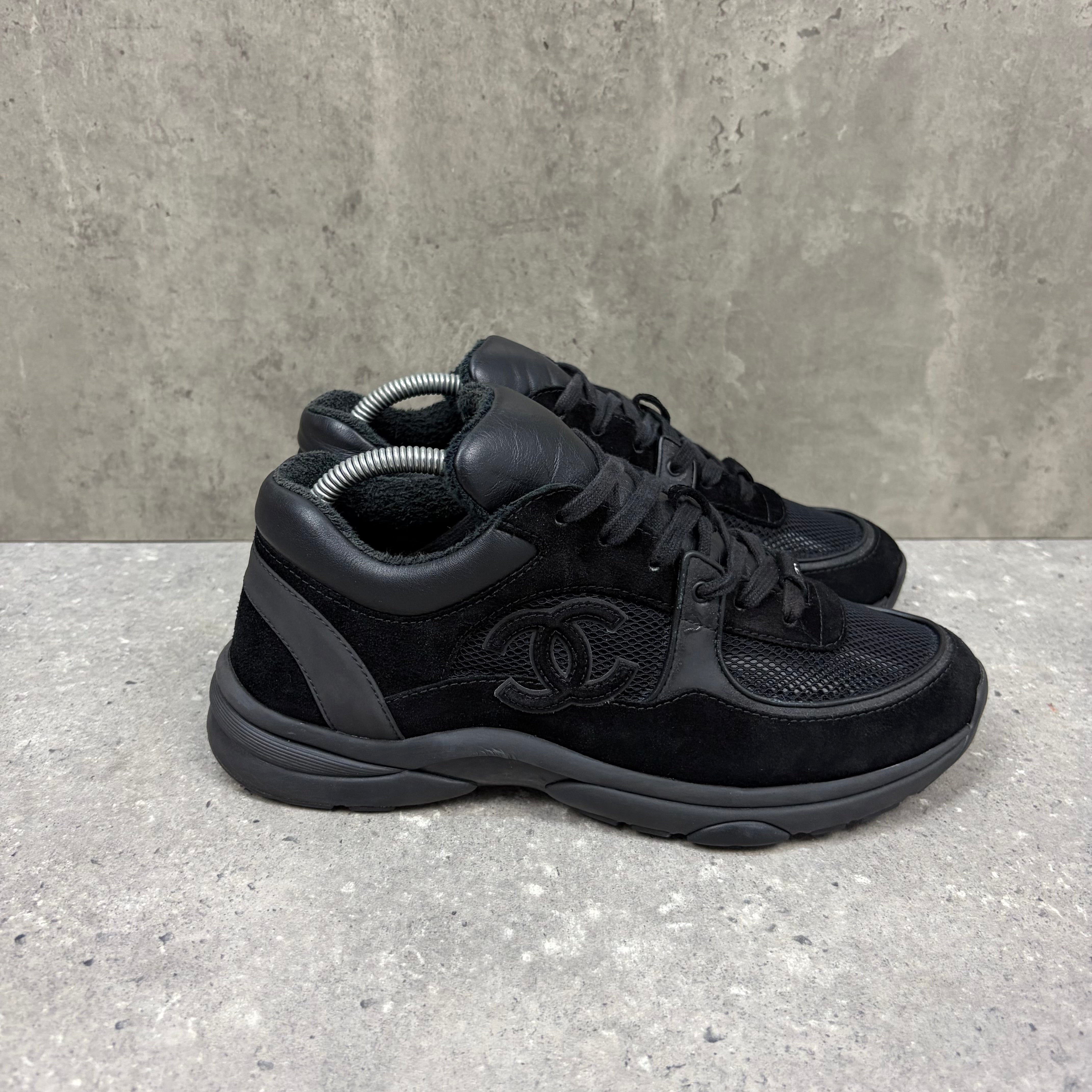 CHANEL RUNNERS BLACK -  (EU40.5 / UK6.5)