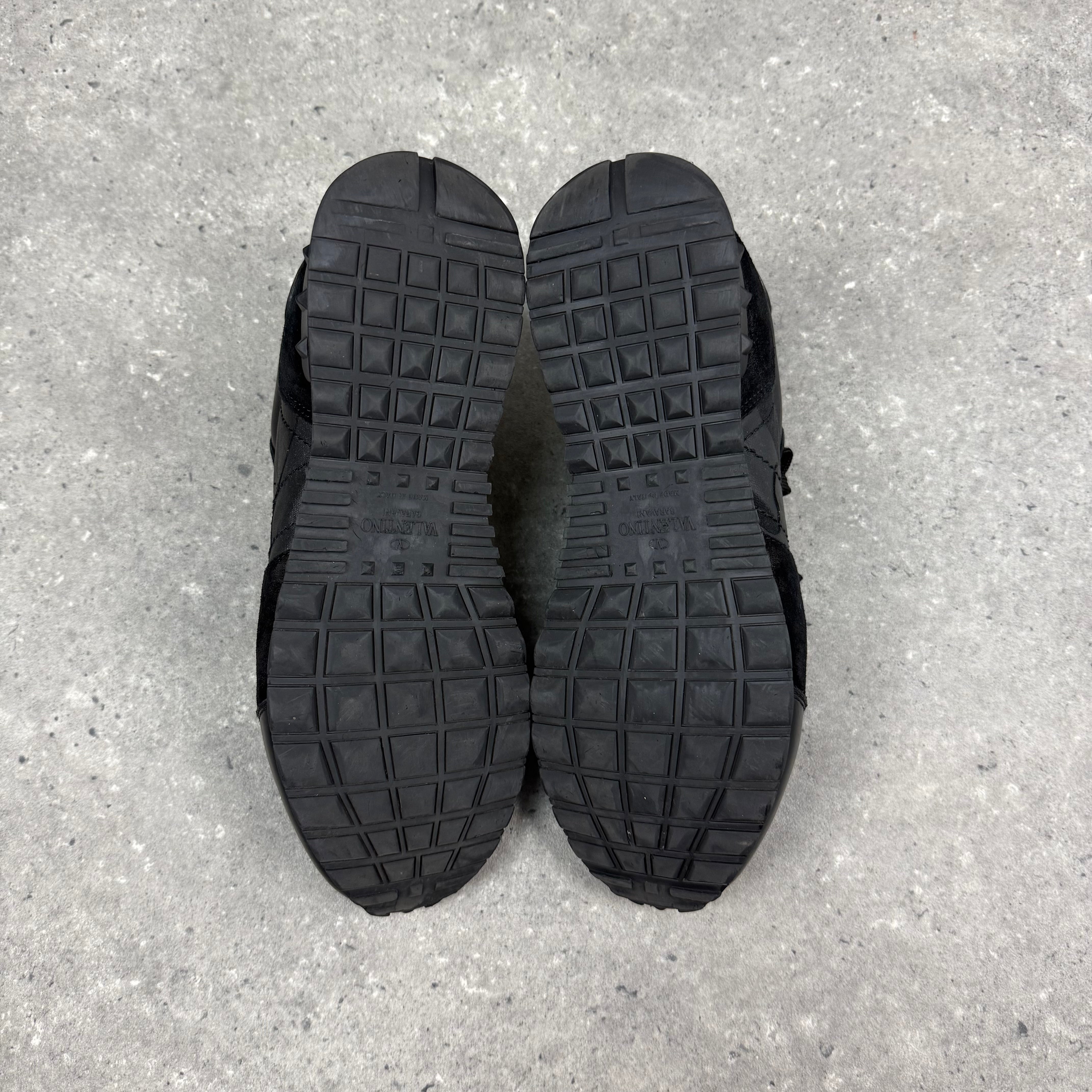 VALENTINO ROCKRUNNER BLACK - (EU42 / UK8)