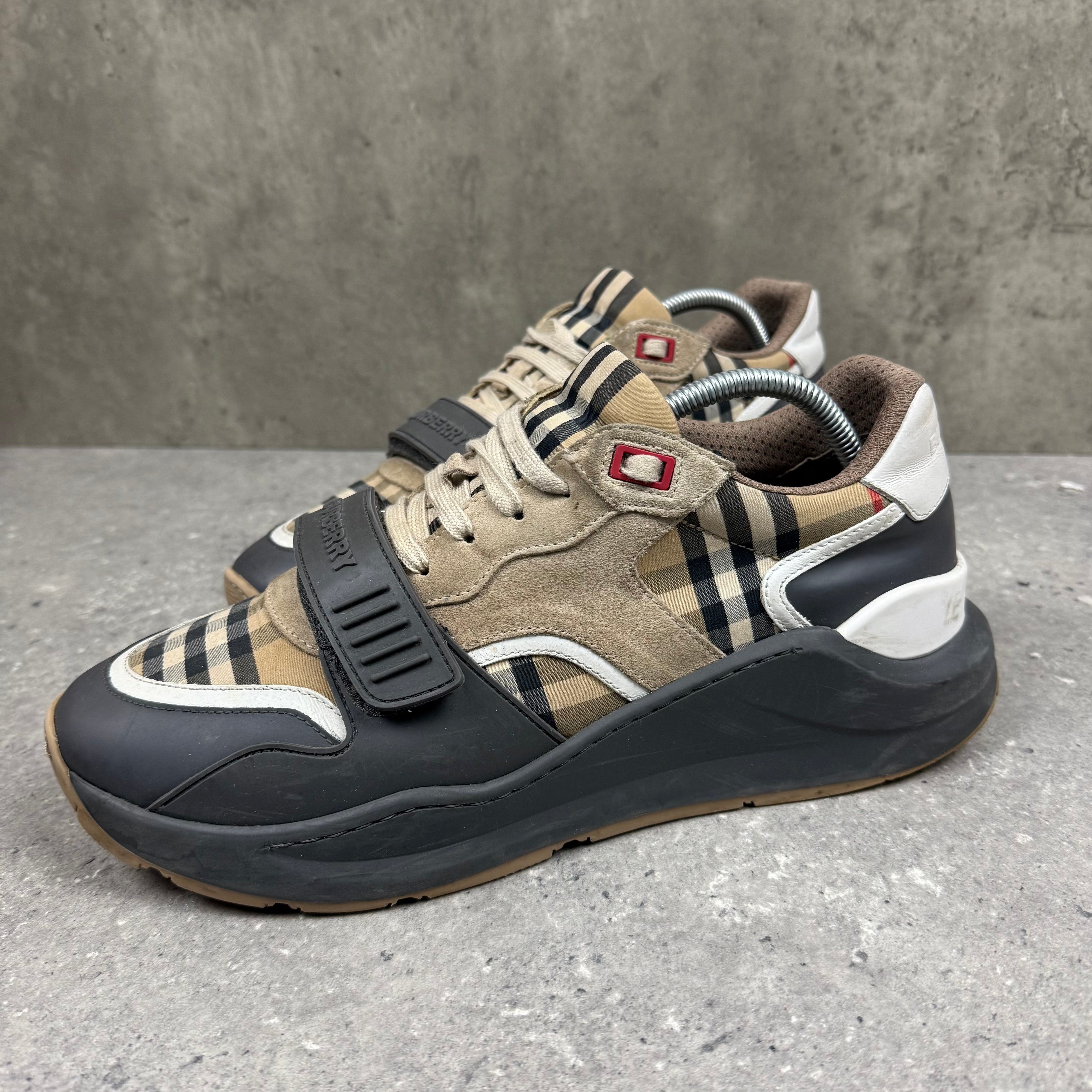 BURBERRY RAMSEY -  (EU44 / UK10)