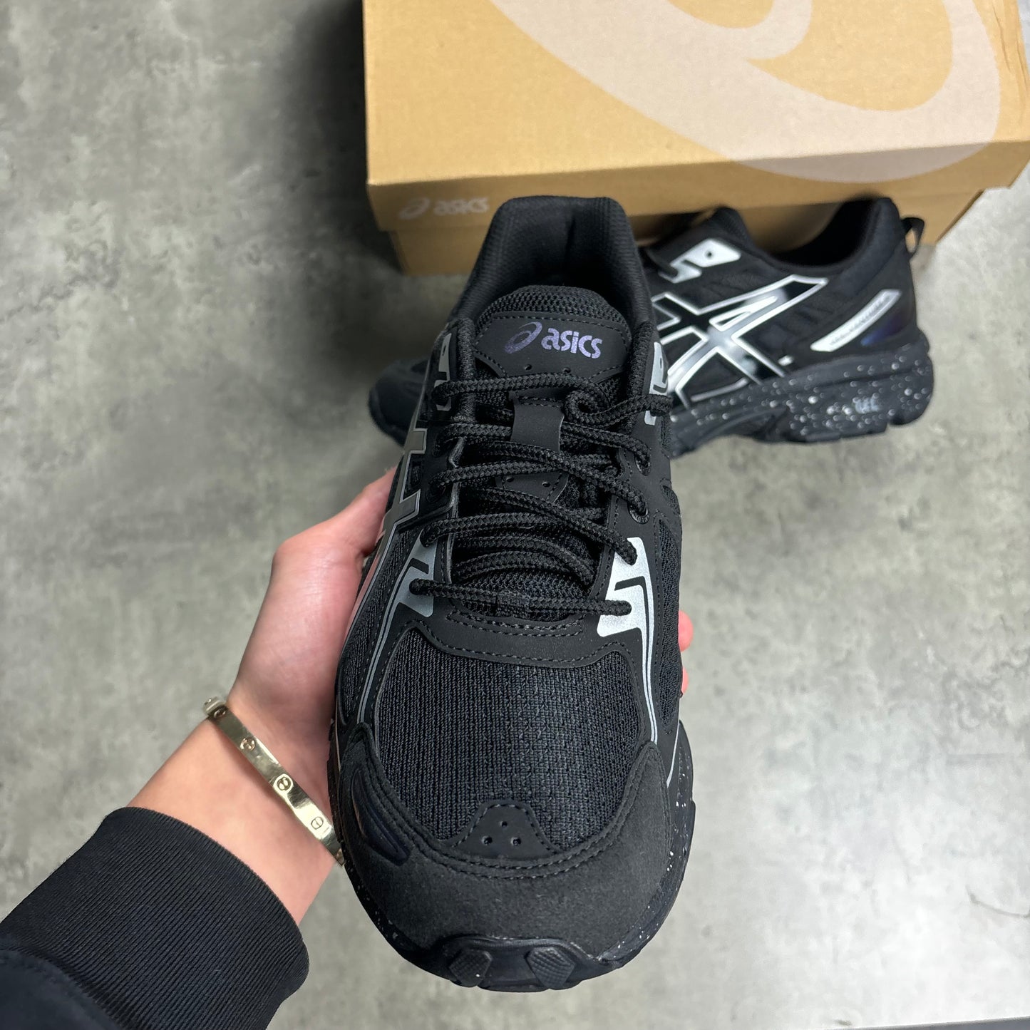 ASICS GEL VENTURE 6 BLACK (UK7.5)