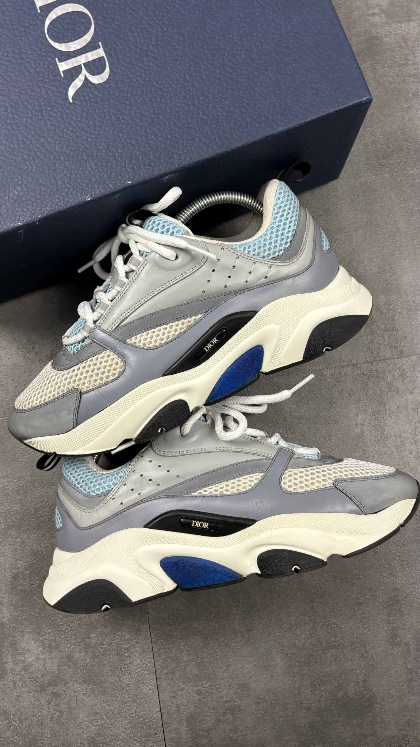 DIOR B22 TRAINERS - BABY BLUE (FITS 7)